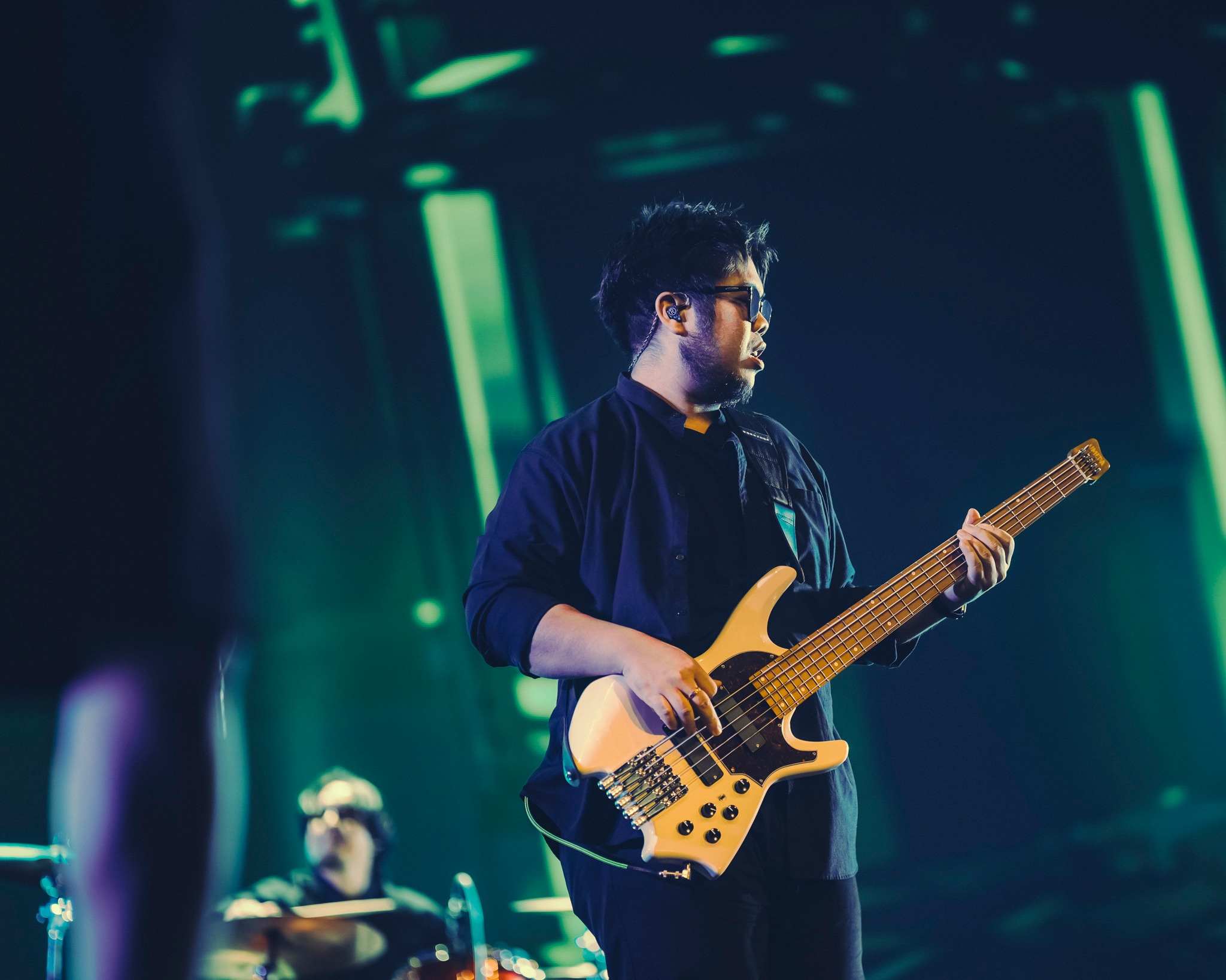 684823146 122096813553295638 8782835031504346144 n "ครึ่งเก้า กรุ๊ป" กางโผ 35 ศิลปินฮอต จัดหนัก 4 ค่ายย่อย ชูโมเดลศิลปินคือลูกค้า คว้าวงร็อกตำนาน "Flure" ร่วมชายคา