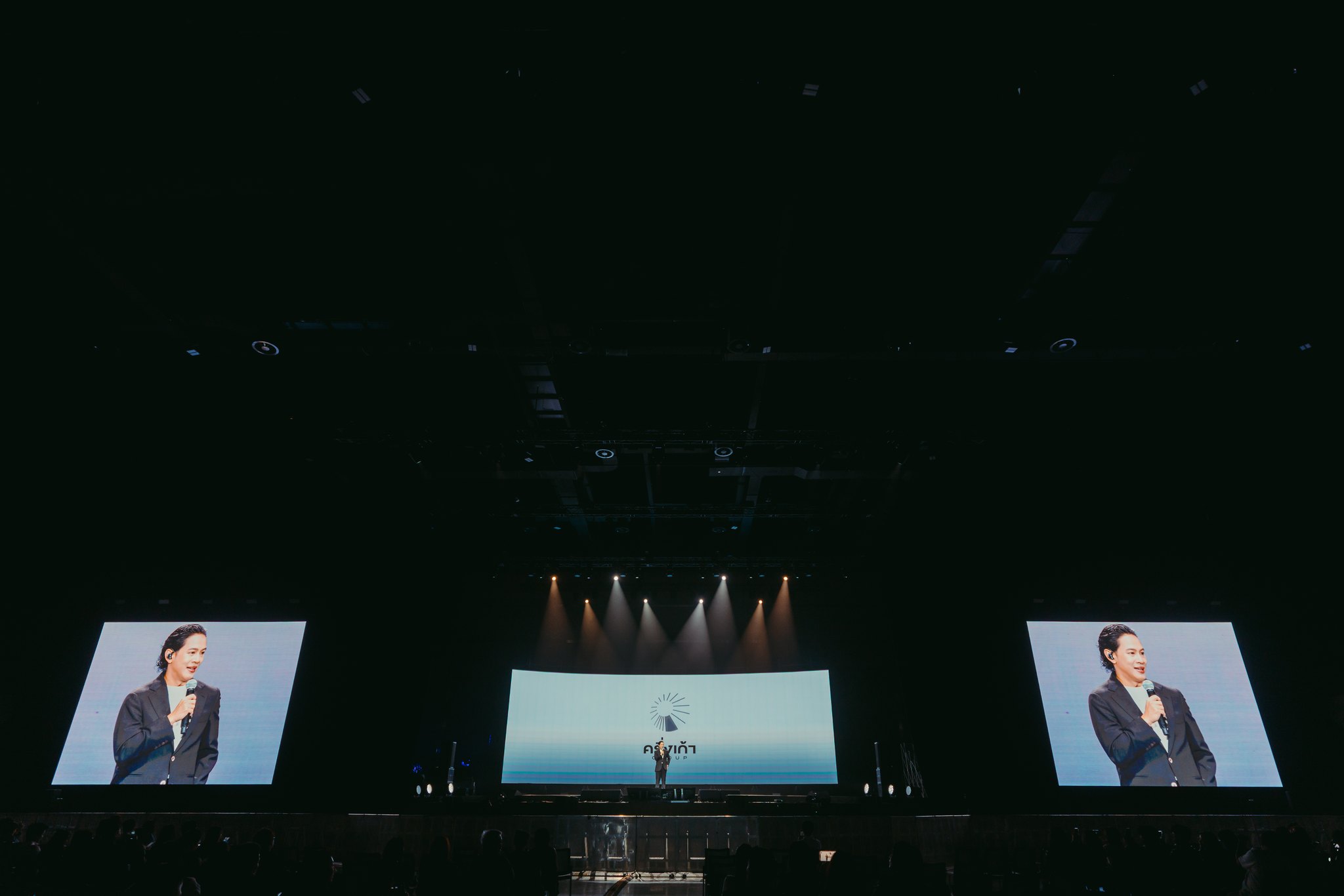 684858207 122110432335165789 327313998418495003 n "ครึ่งเก้า กรุ๊ป" กางโผ 35 ศิลปินฮอต จัดหนัก 4 ค่ายย่อย ชูโมเดลศิลปินคือลูกค้า คว้าวงร็อกตำนาน "Flure" ร่วมชายคา