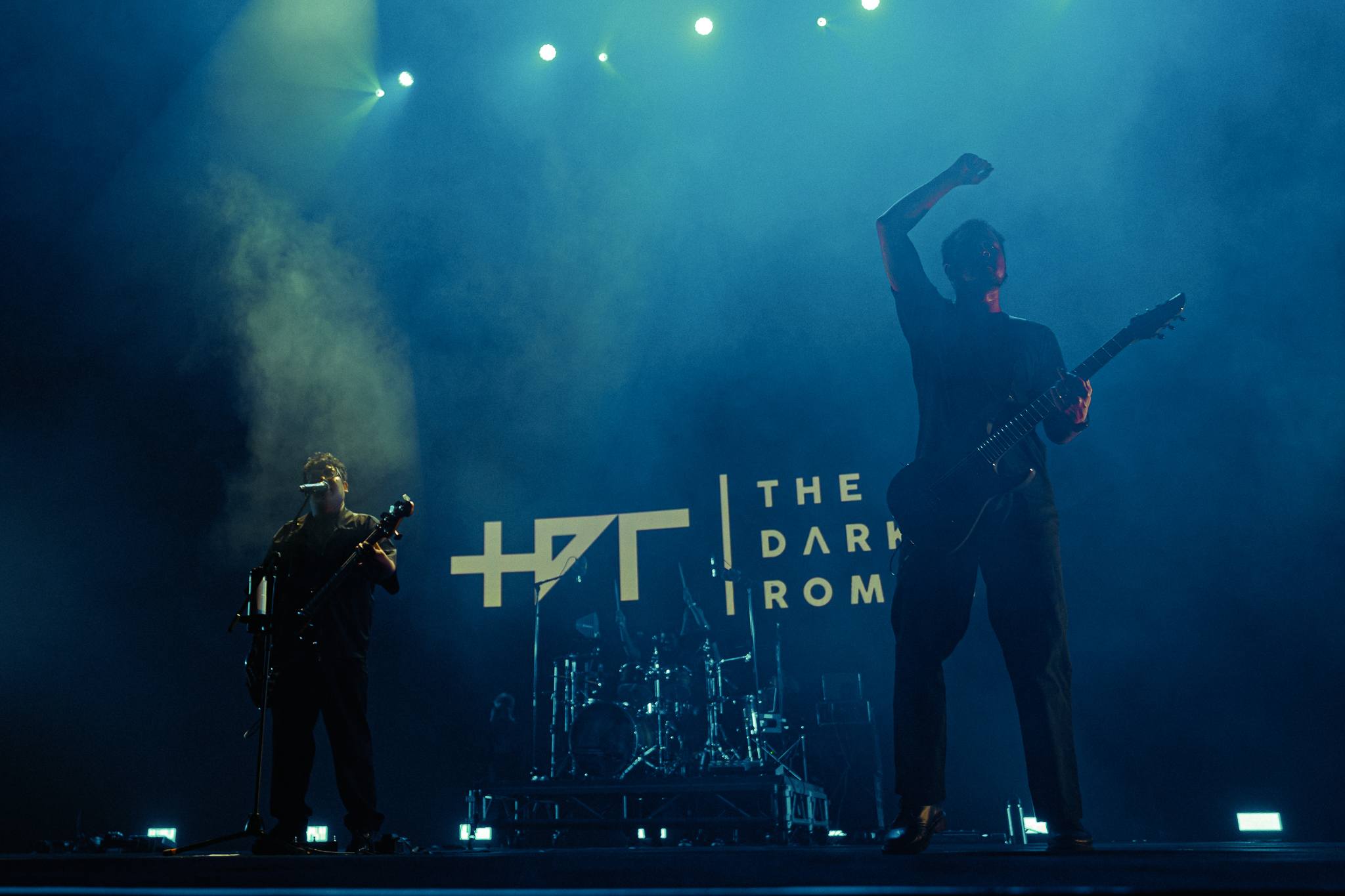 685248857 122096967231295638 5473073274617111878 n "ครึ่งเก้า กรุ๊ป" กางโผ 35 ศิลปินฮอต จัดหนัก 4 ค่ายย่อย ชูโมเดลศิลปินคือลูกค้า คว้าวงร็อกตำนาน "Flure" ร่วมชายคา