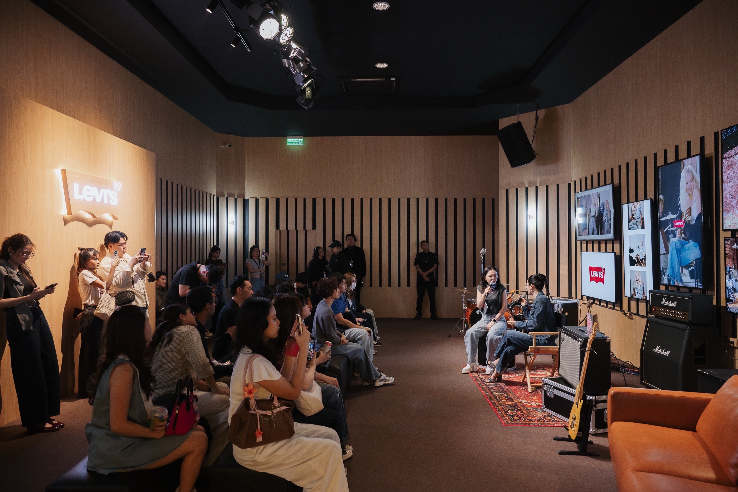 IMG 8720 Levi’s® ชวน “ปันปัน-สุทัตตา” ร่วมสร้างสีสันในป๊อปอัพ “Behind Every Original”