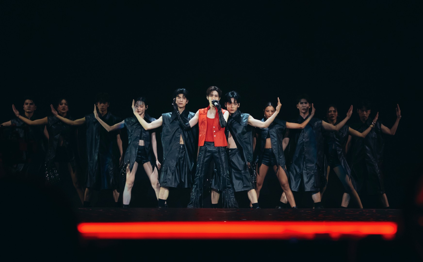 billkin pp krit weibo international entertainment awards 2026 4 BILLKIN - PP KRIT คว้า 2 รางวัลใหญ่ในงาน “Weibo International Entertainment Awards 2026”