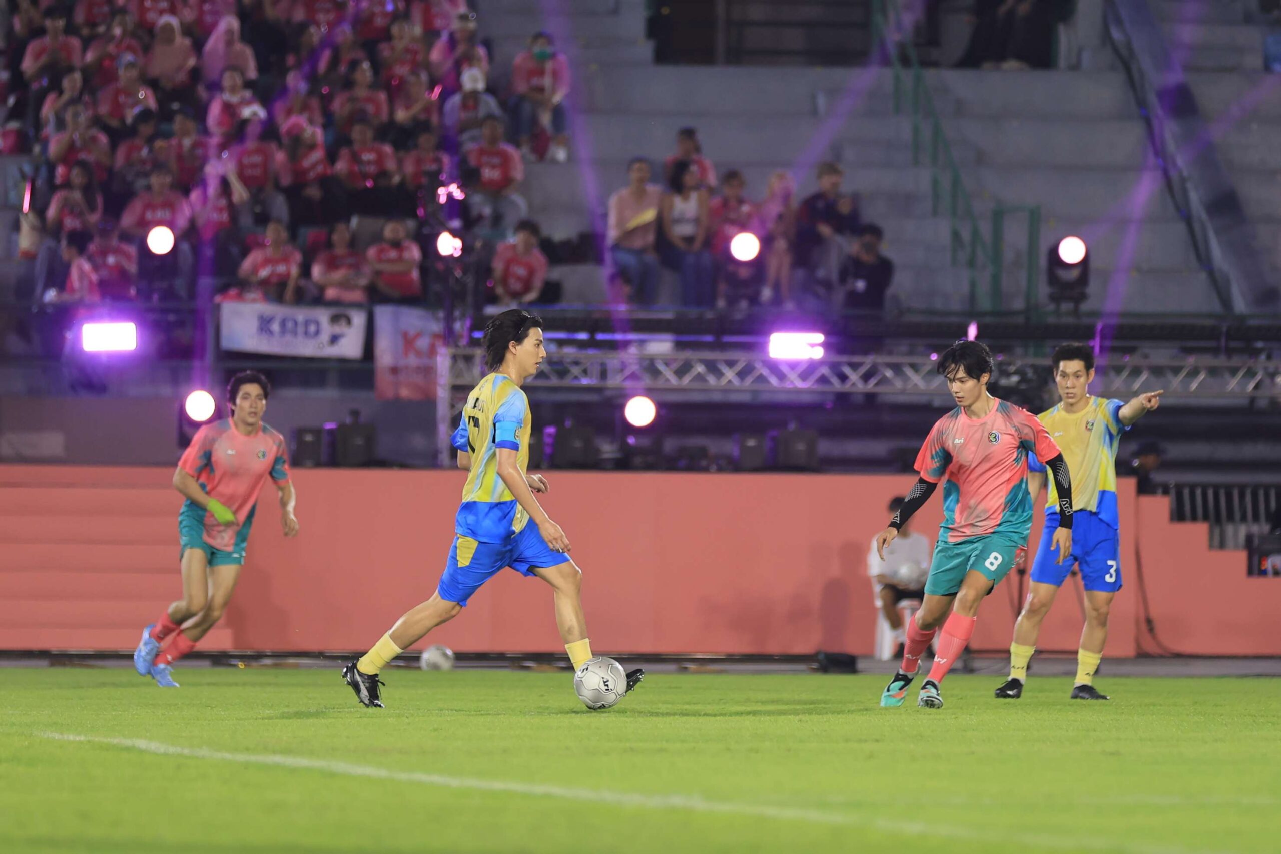 ฟุตบอล ช่อง3 2569 47 scaled บรรยากาศ ช่อง 3 ฉลอง 56 ปี สุดยิ่งใหญ่ รวมซุปตาร์มาระเบิดพลังขั้นสุด!