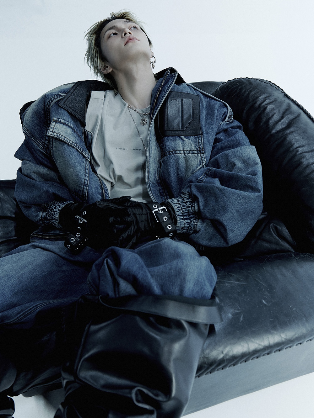 ภาพทีเซอร์ 4 XngHanXoul มินิอัลบั้มชุดแรก ‘Glow XngHan&Xoul ปล่อยมินิอัลบั้มชุดแรก ‘Glow’ ผ่าน 5 เพลงที่อิงจากซาวนด์ EDM