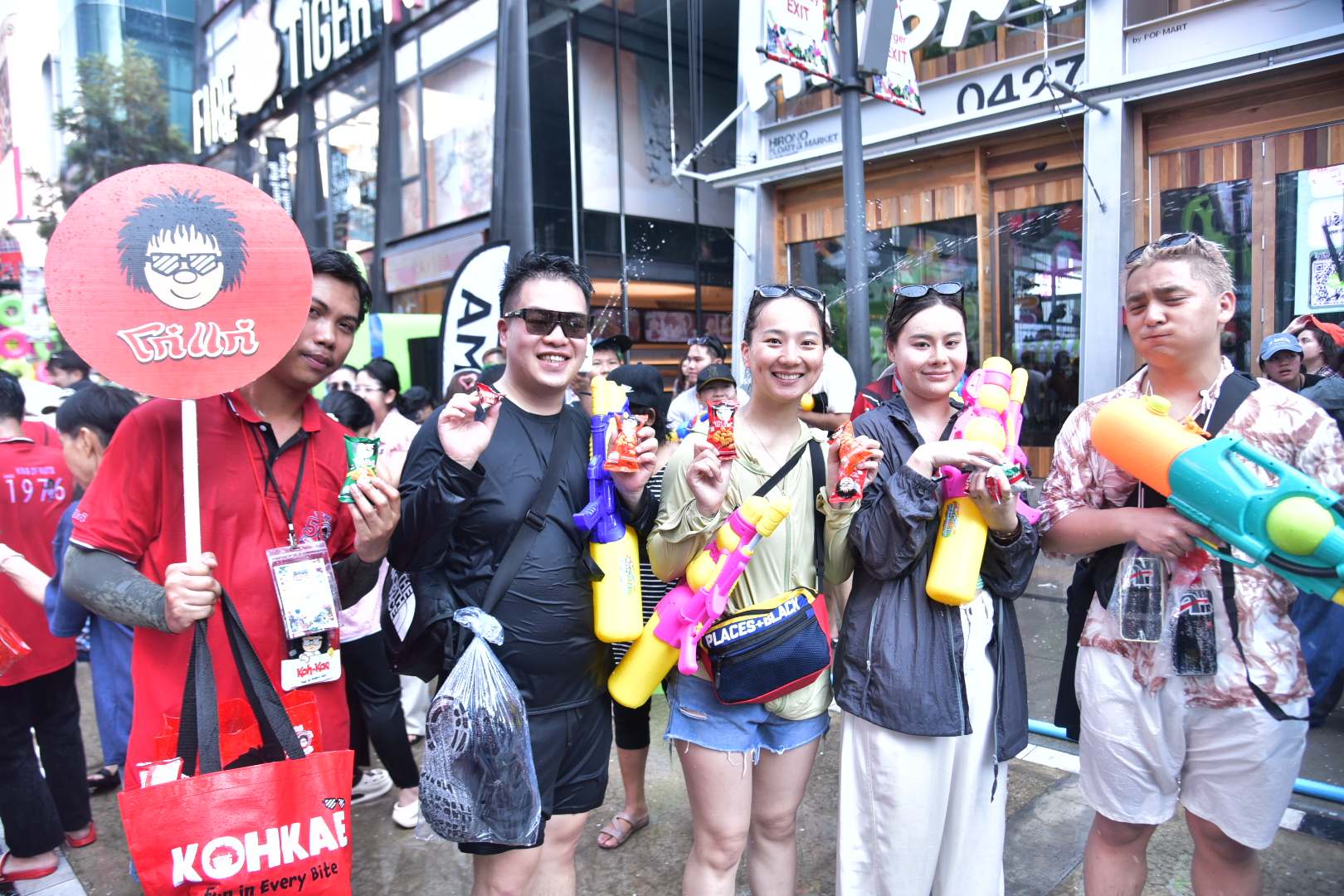 สงกรานต์สยาม 2569 1 เริ่มสาดแล้ว! สงกรานต์สยาม 2569 เปลี่ยนสยามสแควร์ ให้เป็น WATERLAND สวนน้ำกลางกรุง วันนี้ ถึง 15 เมษายน 2569