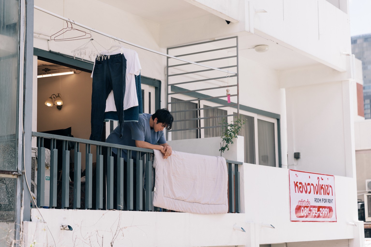 BEHINDTHESCENEPHOTOซิงเกิลจำไว้ ร่วมงานด้วยกันครั้งแรก!!! อิ้งค์ วรันธร และ ณเดชน์ คูกิมิยะ ในมิวสิกวิดีโอเพลง “จำไว้”