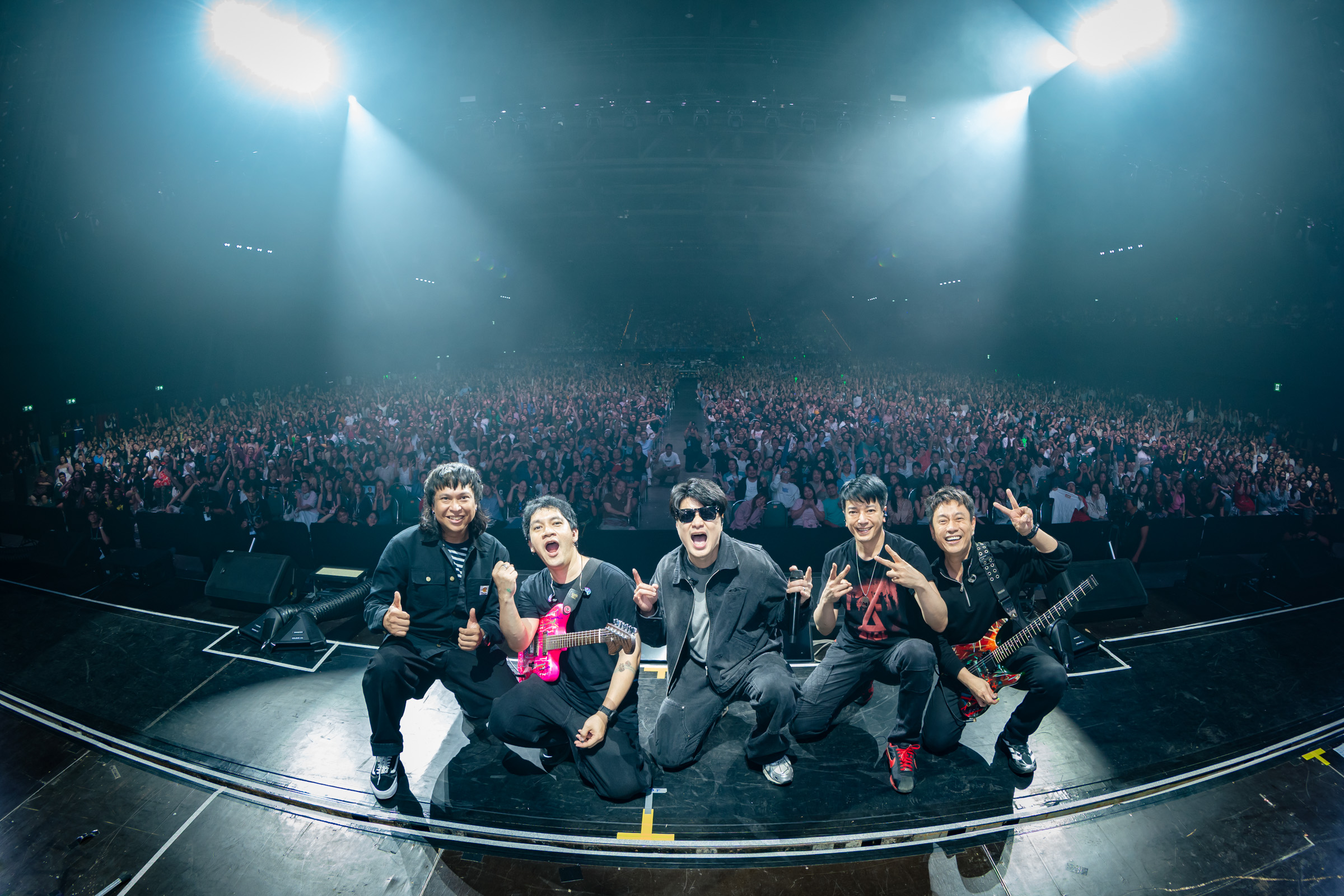 DTP 164 0 “DISCTOPIA CONCERT” 9 ชม.เต็มอิ่มความทรงจำกับศิลปินเพลงโคตรฮิตยุคแผ่นดิสก์ถล่มเมือง!!