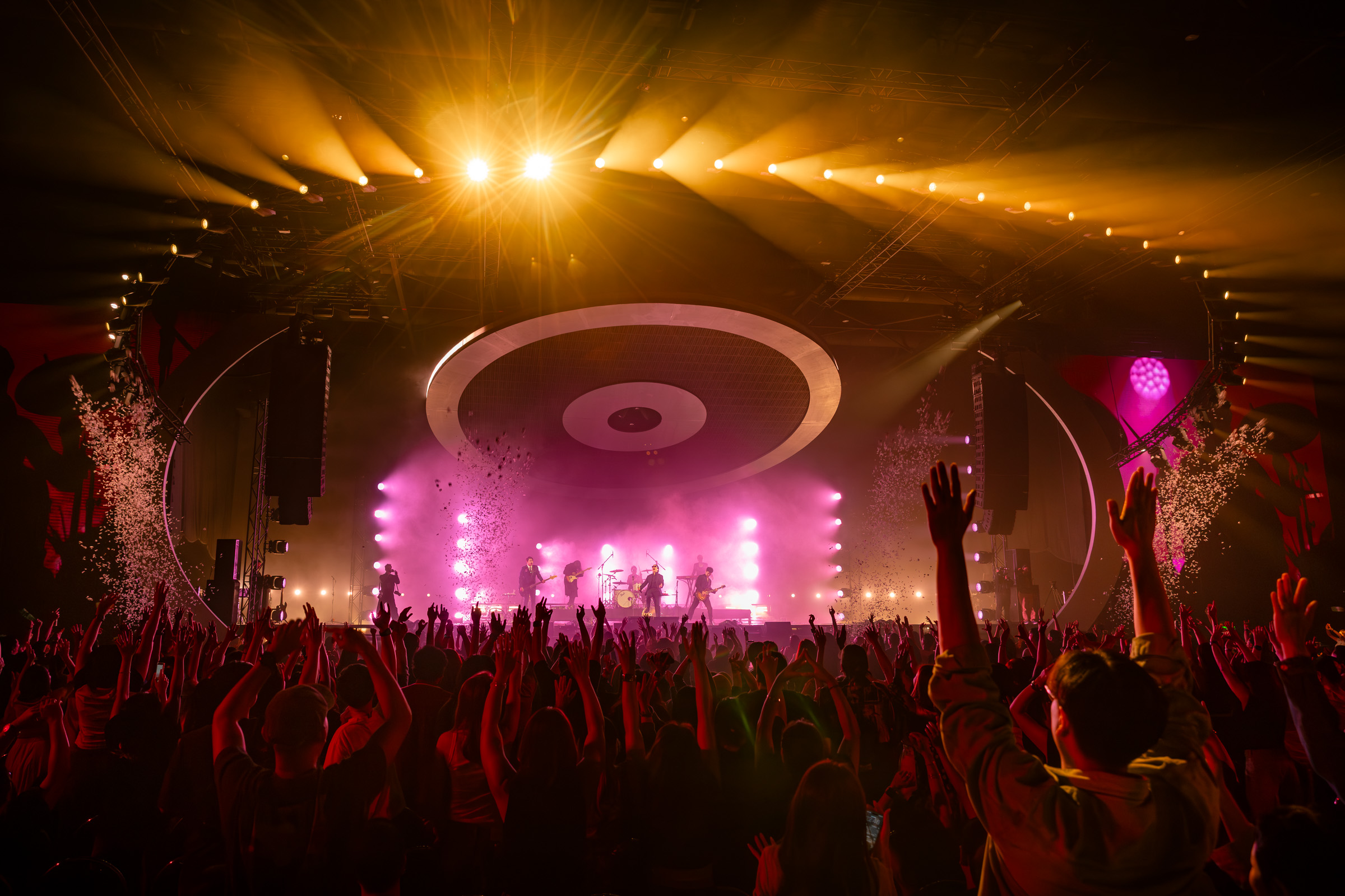 DTP 180 0 “DISCTOPIA CONCERT” 9 ชม.เต็มอิ่มความทรงจำกับศิลปินเพลงโคตรฮิตยุคแผ่นดิสก์ถล่มเมือง!!