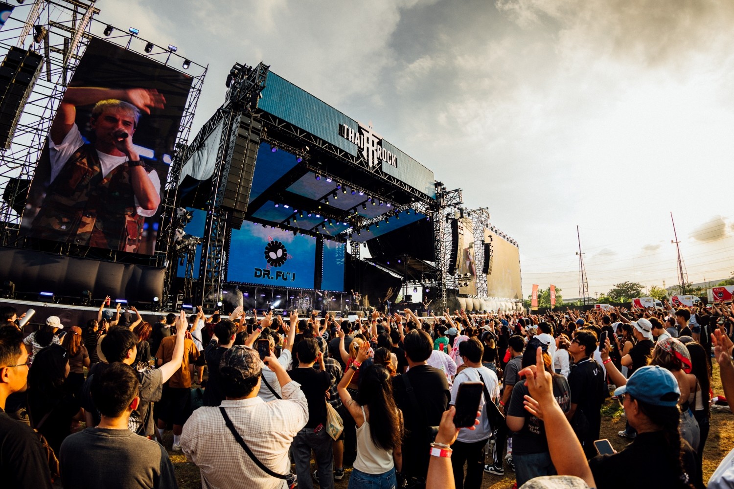 IMG 1209 THAI ROCK FEST 2026 ครั้งแรกสุดยิ่งใหญ่! รวมวงดัง-ขนเพลงฮิตยุคทอง จัดเต็ม แสง สี เสียง ถูกใจชาวไทยร็อก