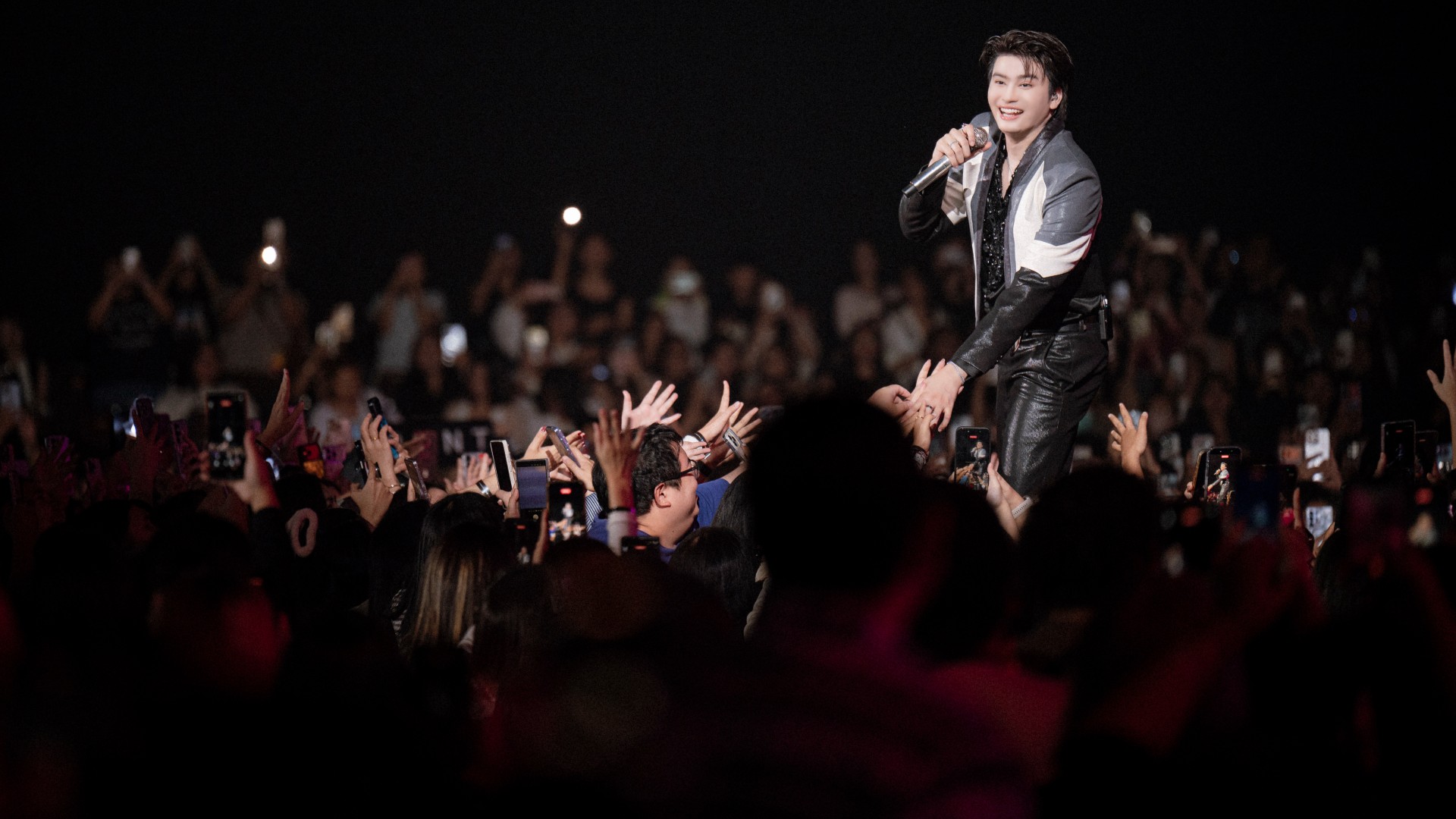 IMG 9600 NONT TANONT “THE MOMENT OF SPECTACLE CONCERT” ปิดฉากอย่างงดงาม!