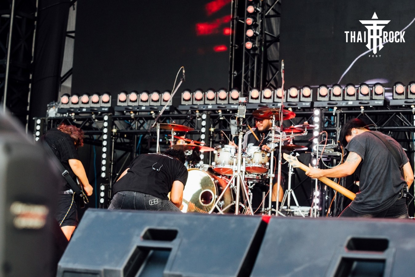 Nos 03 THAI ROCK FEST 2026 ครั้งแรกสุดยิ่งใหญ่! รวมวงดัง-ขนเพลงฮิตยุคทอง จัดเต็ม แสง สี เสียง ถูกใจชาวไทยร็อก