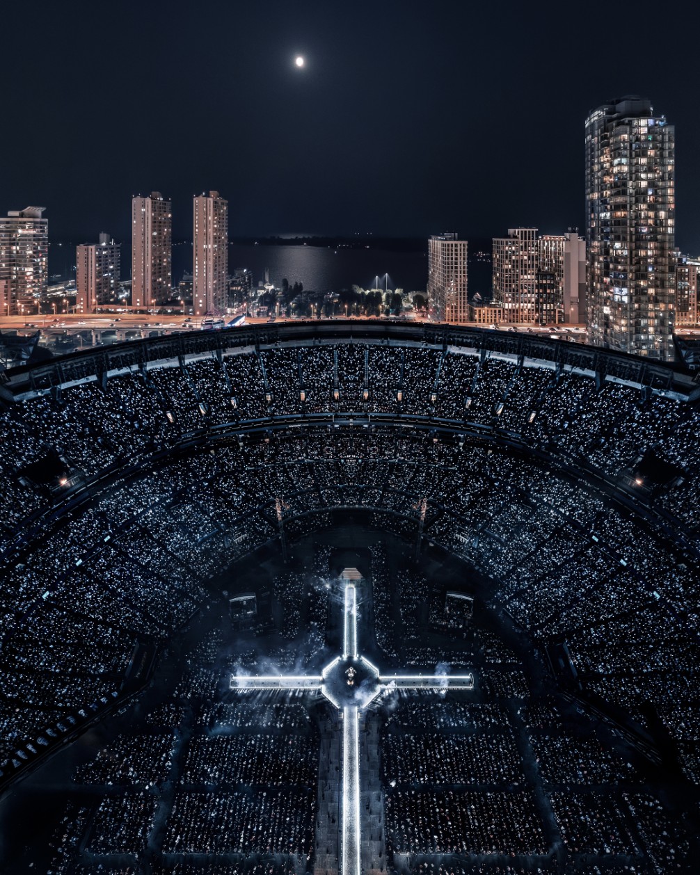 Photo by Sebastien Nagy 2 ‘The Weeknd’ ลุยราชมังคลากีฬาสถาน พบกับคอนเสิร์ตสเตเดี้ยมสุดยิ่งใหญ่ “The Weeknd: After Hours Til Dawn Stadium Tour Live in Bangkok” 11 ตุลาคม 2569
