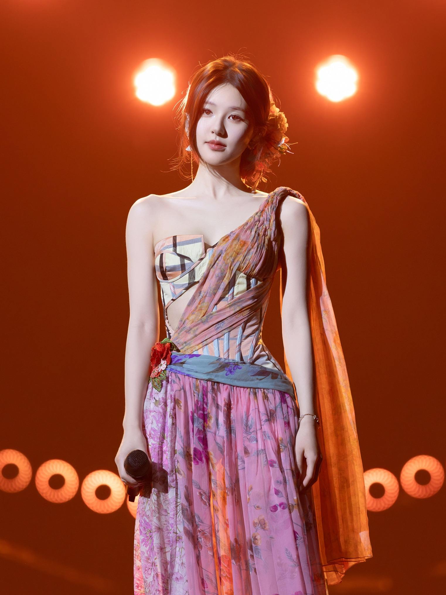 Rosy Zhao Stay Romantic Concert in Bangkok 2026 10 1 “จ้าวลู่ซือ” ตกแฟนแดนสยาม! โชว์สกิลร้องเพลงไทยสุดละมุน ในคอนเสิร์ต “Rosy Zhao 'Stay Romantic' Concert in Bangkok 2026”