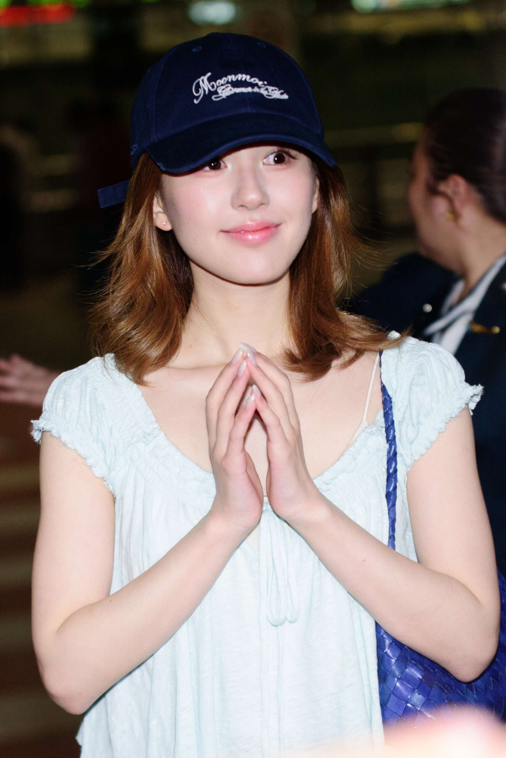 Rosy Zhao Stay Romantic Concert in Bangkok 2026 13 scaled จ้าวลู่ซือ ถึงไทยแล้ว! เพื่อเสิร์ฟคอนเสิร์ต Rosy Zhao "Stay Romantic" Concert in Bangkok 2026 จัดขึ้นวันเสาร์ที่ 9 พฤษภาคมนี้ เวลา 19.00 น. ณ อิมแพ็ค อารีน่า เมืองทองธานี