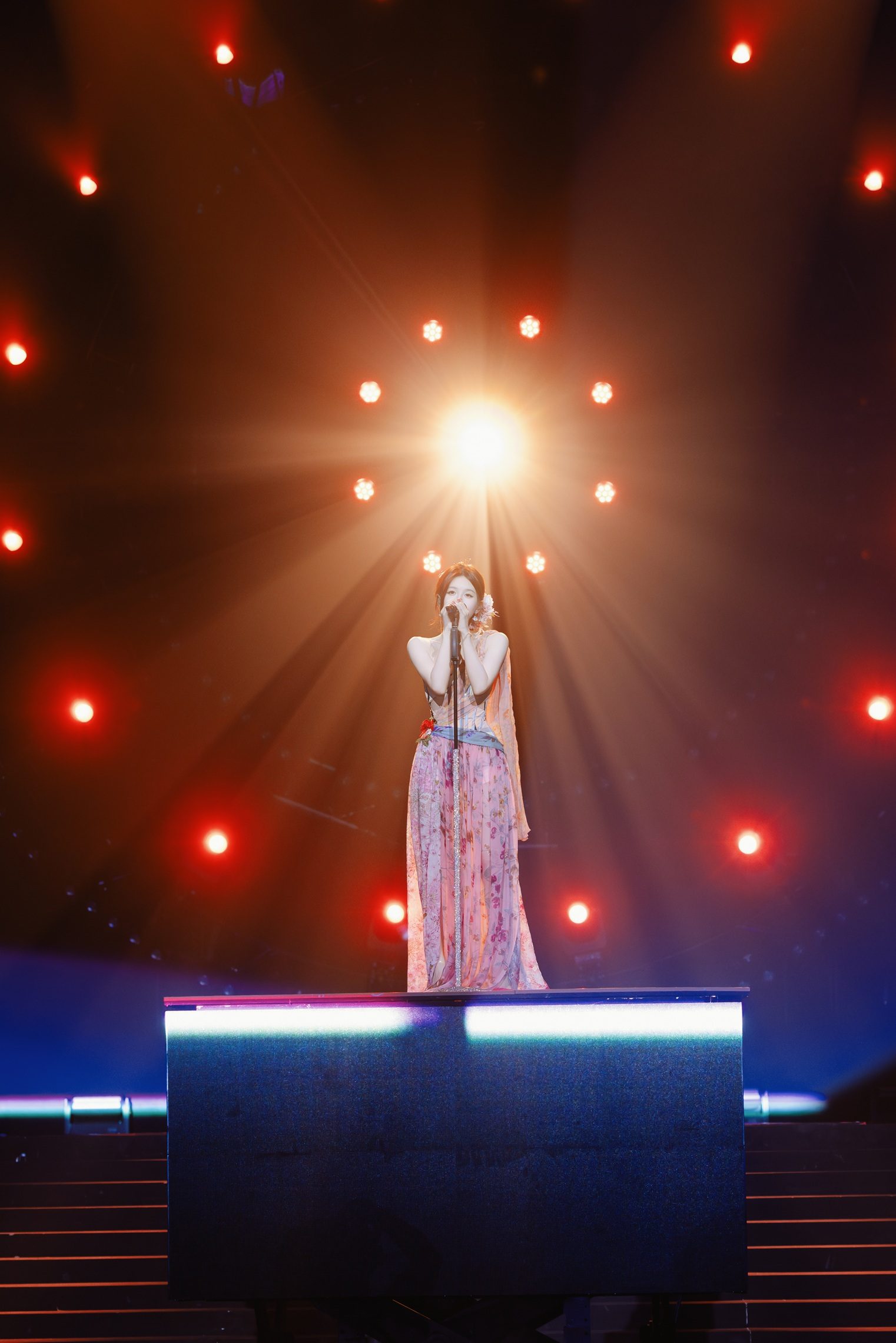 Rosy Zhao Stay Romantic Concert in Bangkok 2026 6 1 “จ้าวลู่ซือ” ตกแฟนแดนสยาม! โชว์สกิลร้องเพลงไทยสุดละมุน ในคอนเสิร์ต “Rosy Zhao 'Stay Romantic' Concert in Bangkok 2026”