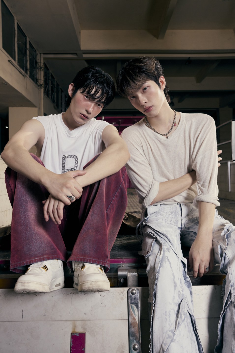 “MicMac” สองฝาแฝดเดบิวต์สะดุดตาจากค่าย WhiteFox ในเครือ GMM MUSIC