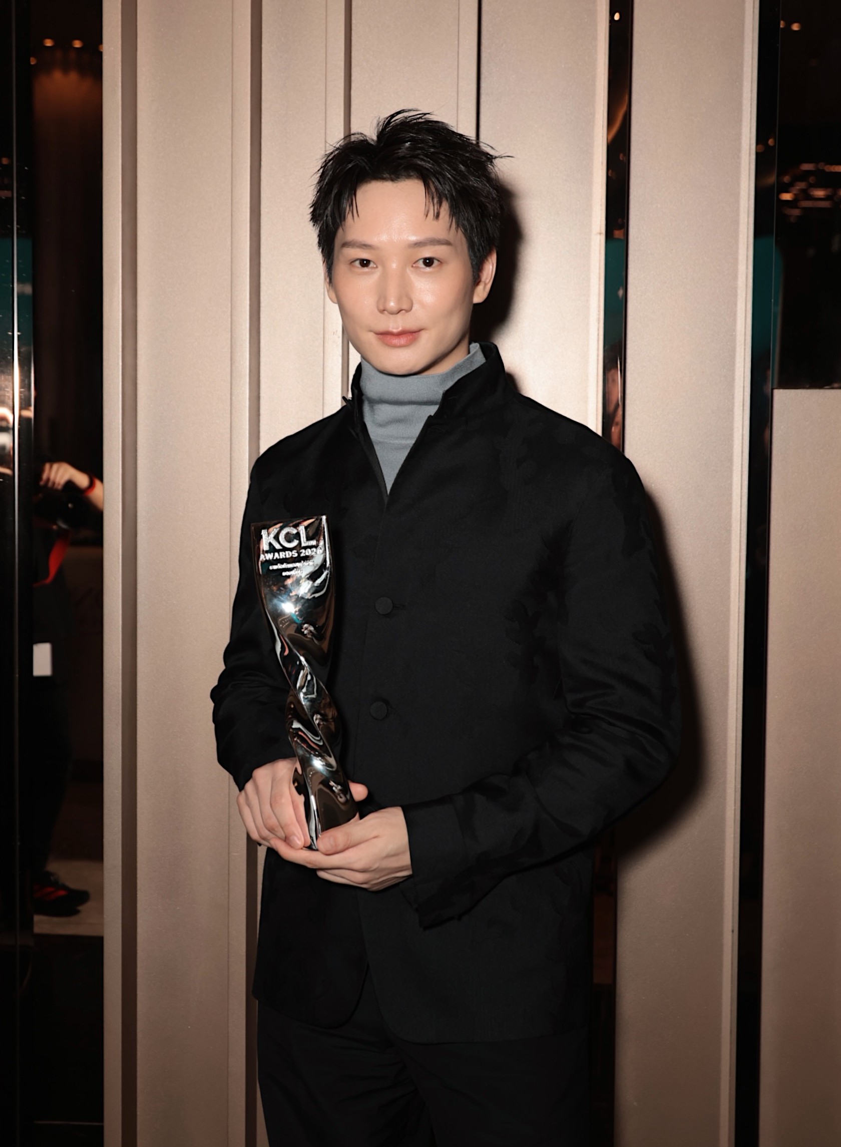 ไอซ์ซึ - เอินเอิน ควงทีมงาน “GDH” คว้า 5 รางวัล “คมชัดลึกอวอร์ด ครั้งที่ 22” ตอกย้ำคุณภาพ!! 5 S 21152054 0 ไอซ์ซึ - เอินเอิน ควงทีมงาน “GDH” คว้า 5 รางวัล “คมชัดลึกอวอร์ด ครั้งที่ 22” ตอกย้ำคุณภาพ!!