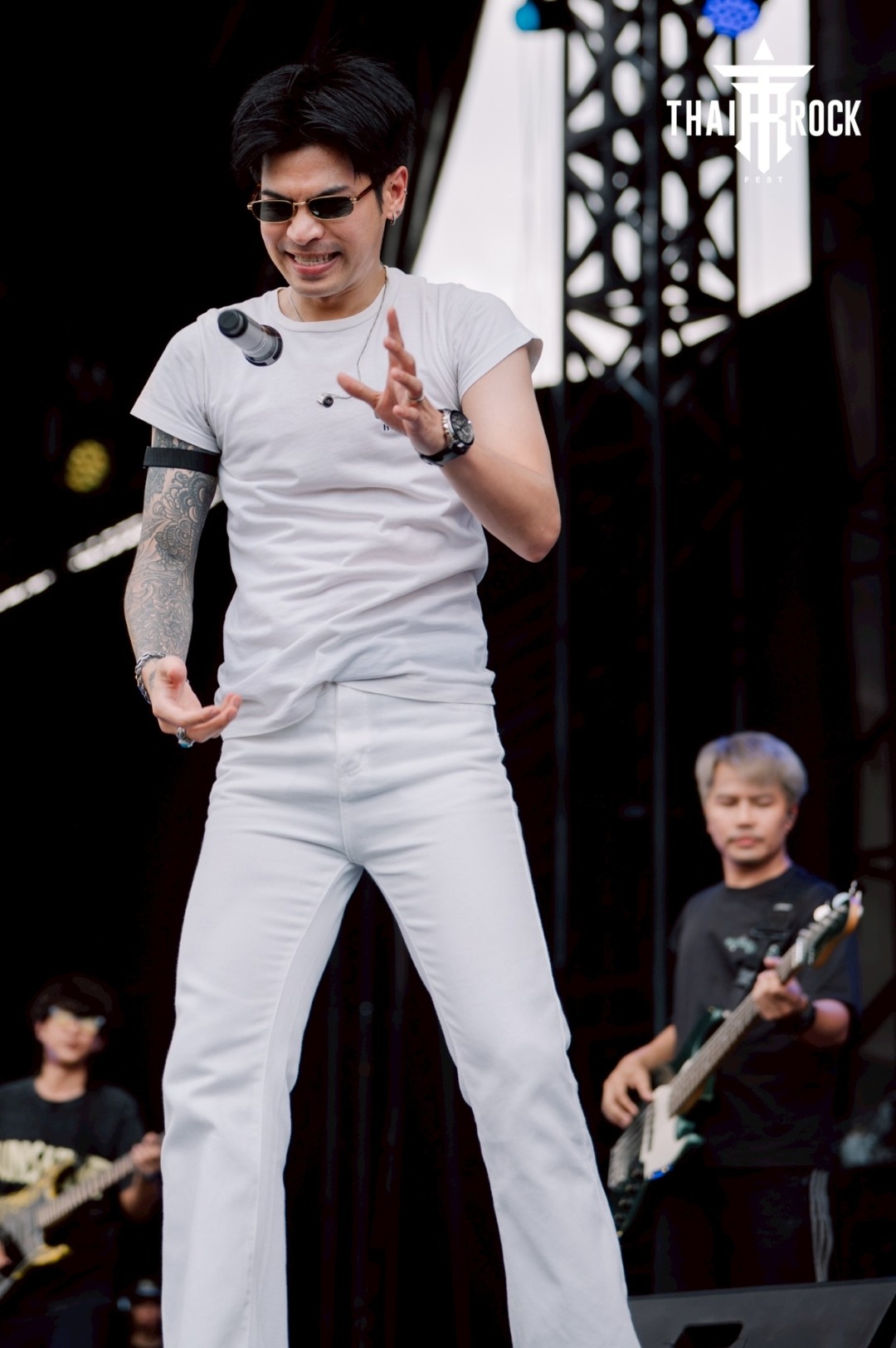 Sunshine 01 THAI ROCK FEST 2026 ครั้งแรกสุดยิ่งใหญ่! รวมวงดัง-ขนเพลงฮิตยุคทอง จัดเต็ม แสง สี เสียง ถูกใจชาวไทยร็อก