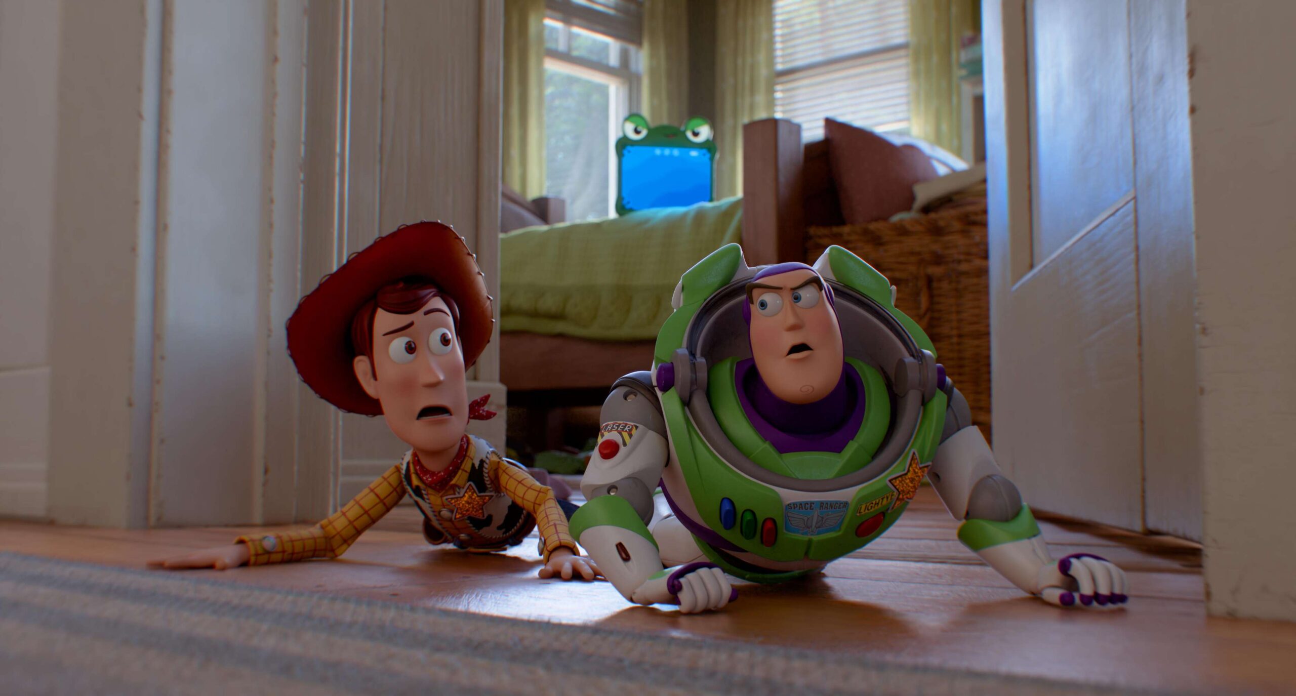 TOY STORY5 ONLINE USE t535 435 pub.pub16.2881 copy 3740x2009 scaled Disney and Pixar’s Toy Story 5 ดูก่อนใคร วันพุธ 17 ม.ย. 69 รอบ 17:00 น. เป็นต้นไป ก่อนบุกโรงภาพยนตร์ทั่วประเทศ 18 มิ.ย.69