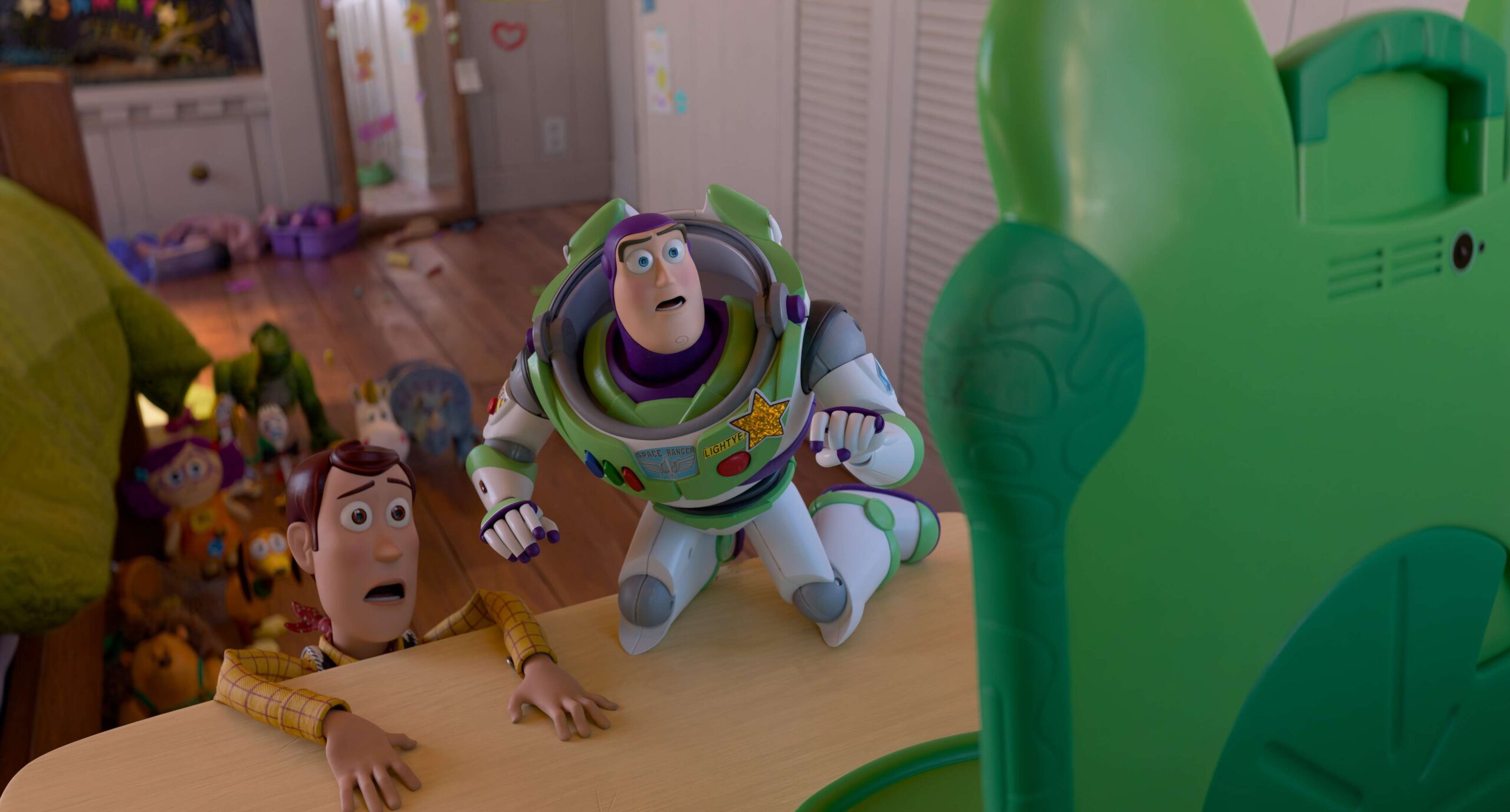 ToyStory5 trailerframe 2 copy 3996x2150 scaled Disney and Pixar’s Toy Story 5 ดูก่อนใคร วันพุธ 17 ม.ย. 69 รอบ 17:00 น. เป็นต้นไป ก่อนบุกโรงภาพยนตร์ทั่วประเทศ 18 มิ.ย.69