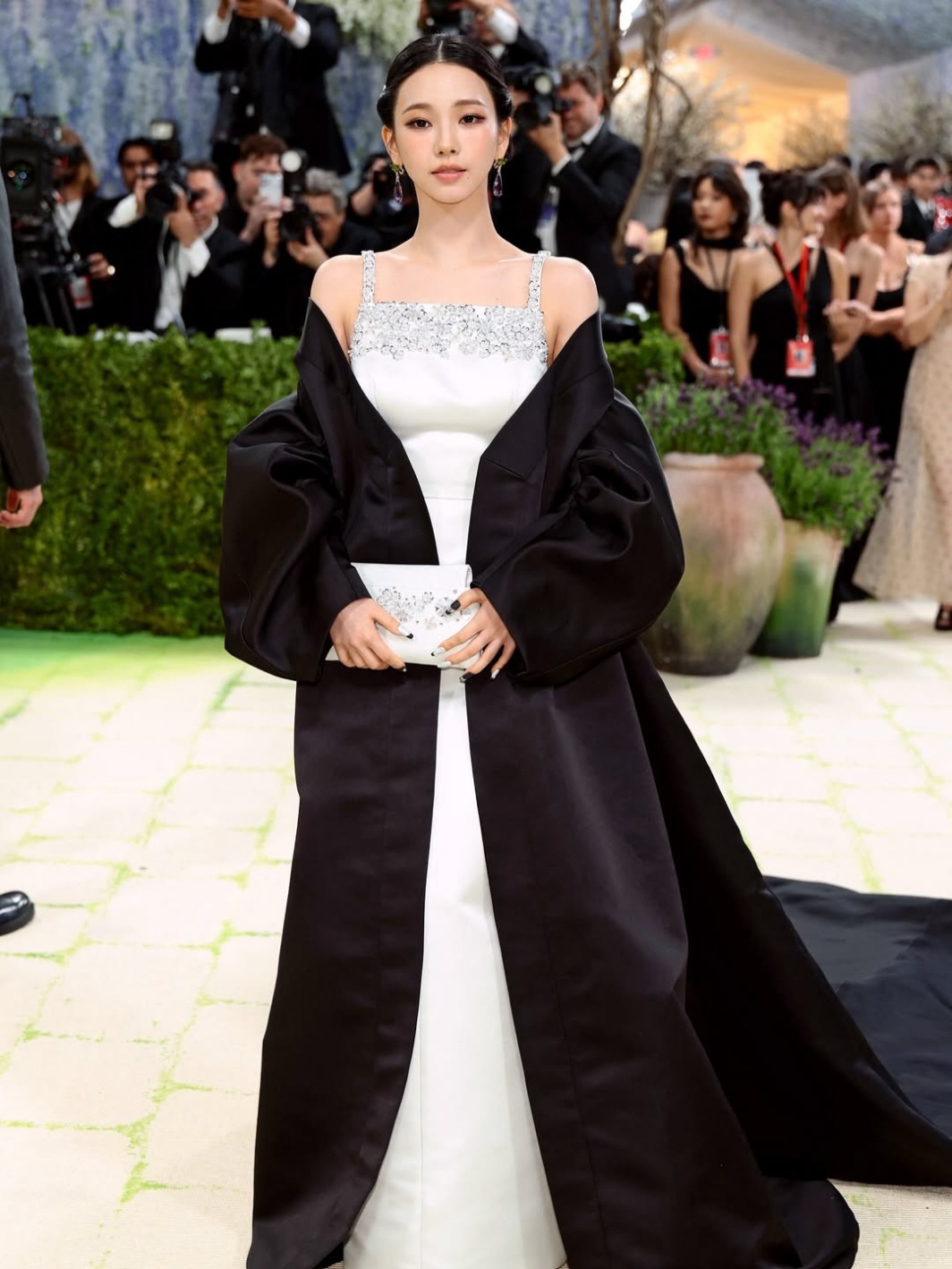 aespa met gala 2 สองแฟชั่นไอคอนระดับโลก KARINA - NINGNING วง aespa กับโมเมนต์สุดทรงพลัง บนพรมแดงในงาน ‘Met Gala’