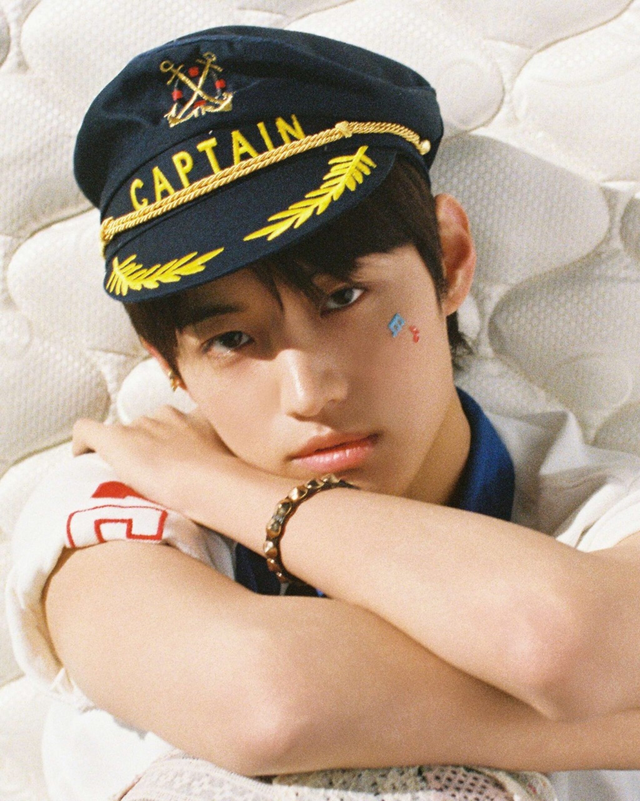 yonghooon scaled 1 'IDID' คัมแบ็กสุดเหวี่ยง! ปล่อยซิงเกิลอัลบั้มใหม่ 'FLY!' ชวนเยาวรุ่นโยกตามกับบีท Old-School Hip-Hop สุดเท่