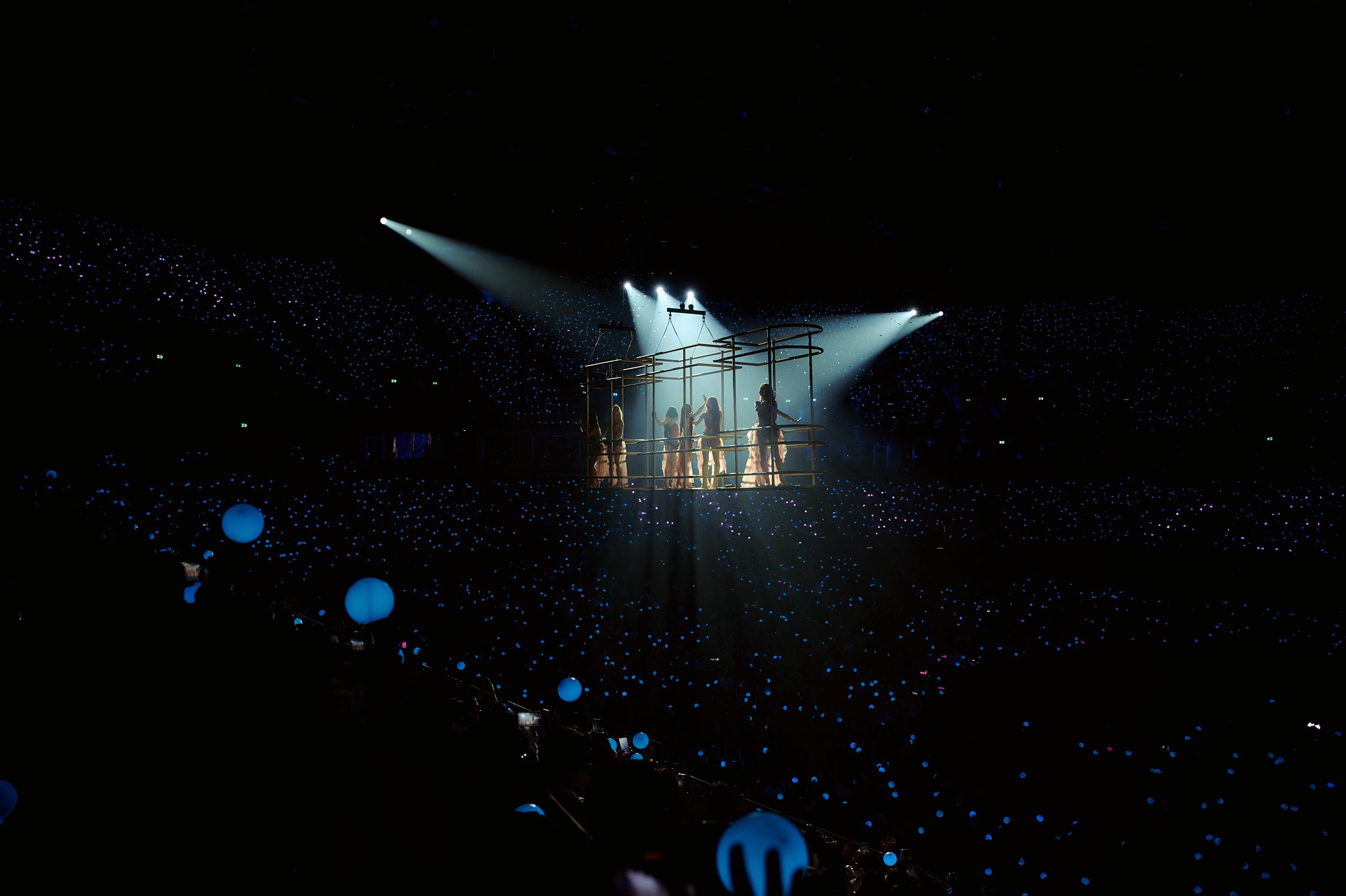 ส่องความสำเร็จ “4EVE UNCHAINED CONCERT” สมศักดิ์ศรีเกิร์ลกรุ๊ปแห่งยุค