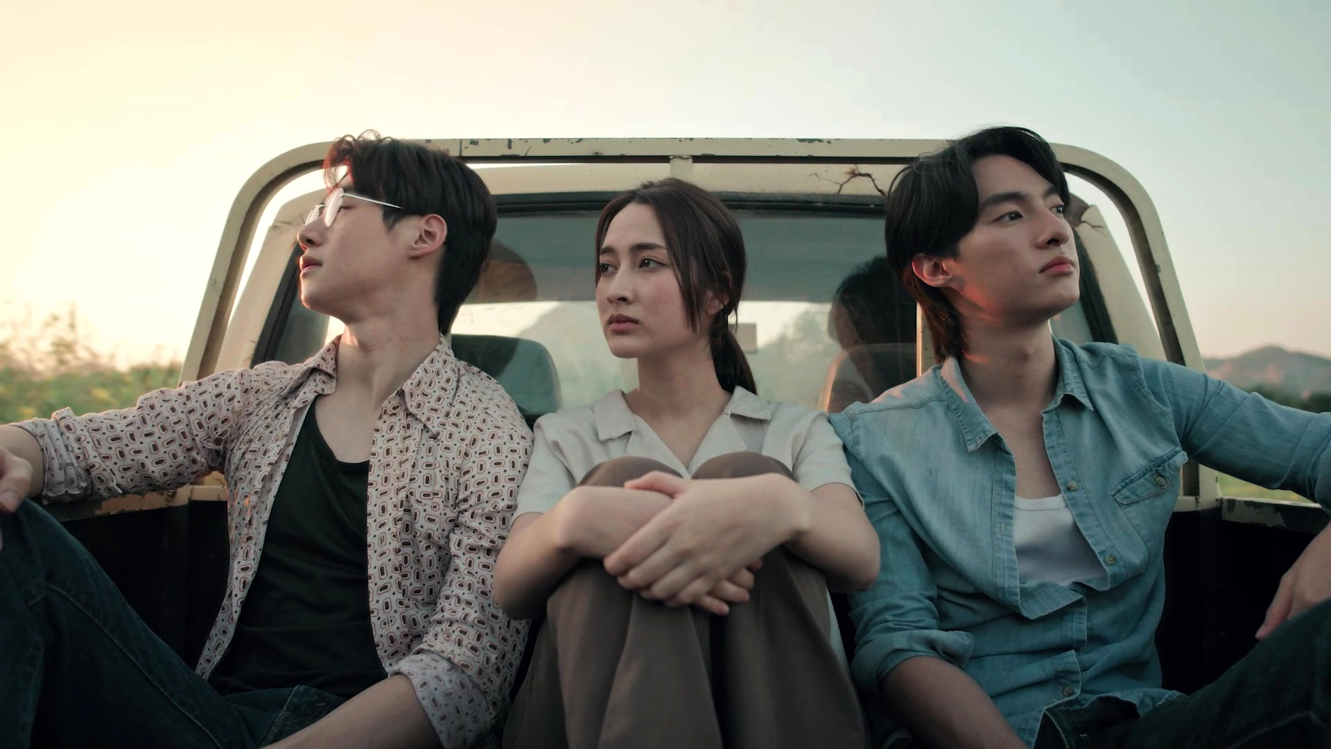 05 ซีรีส์ “แสงดาว แสงศรัทธา” ฟินทะลุกราฟ จับตาเคมีใหม่ “บาส-หลงชาง” สหายรักกลางสมรภูมิรบ!