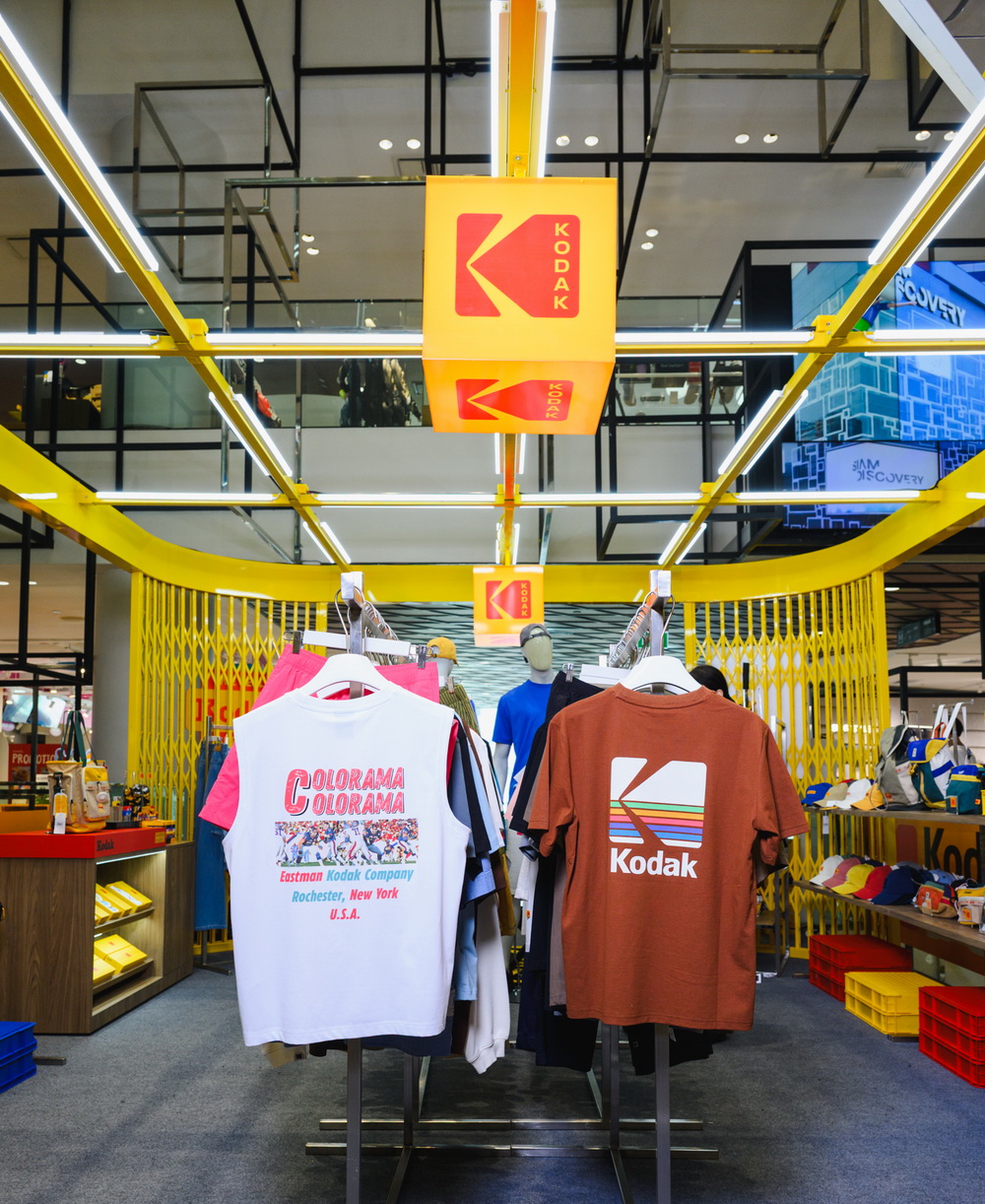 12 ตำนาน Kodak ผ่านแฟชั่นกับ “KODAK CROSS SHOP POP-UP STORE” ชั้น M สยามดิสคัฟเวอรี่