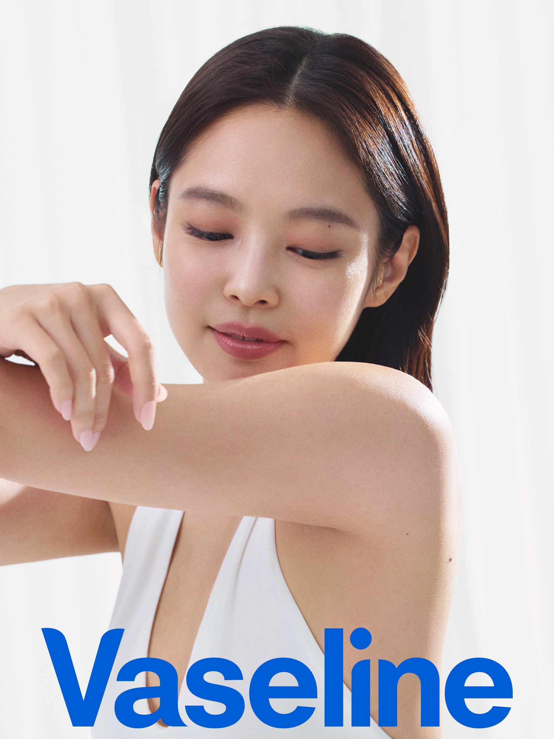 1780389932487 JENNIE ร่วมงาน Vaseline ในฐานะโกลบอลแอมบาสเดอร์คนแรกของแบรนด์