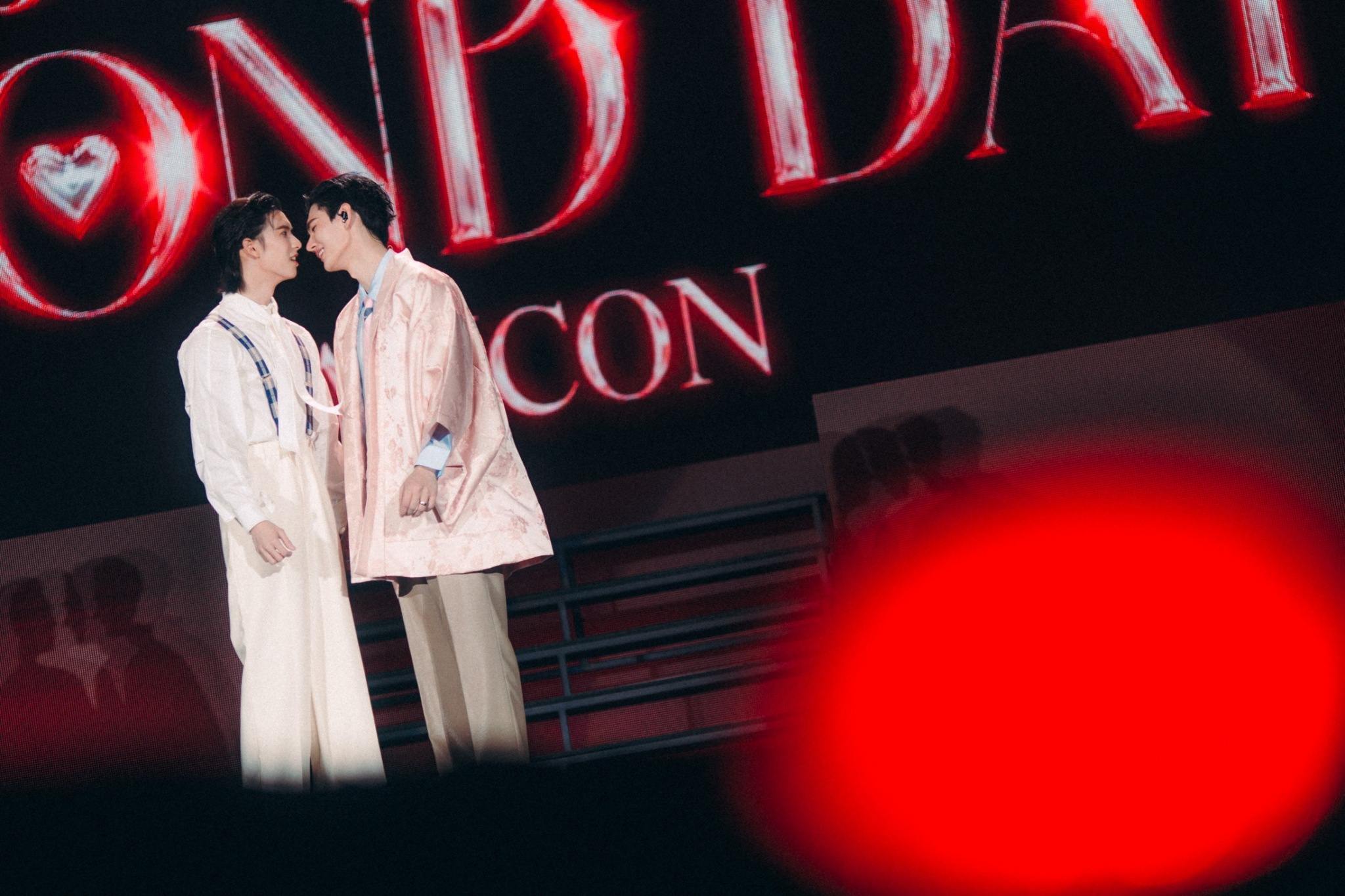 พูห์ - พาเวล จัดเต็มความสุขกว่า 2 ชั่วโมง "POOH PAVEL SECOND DATE FANCON"
