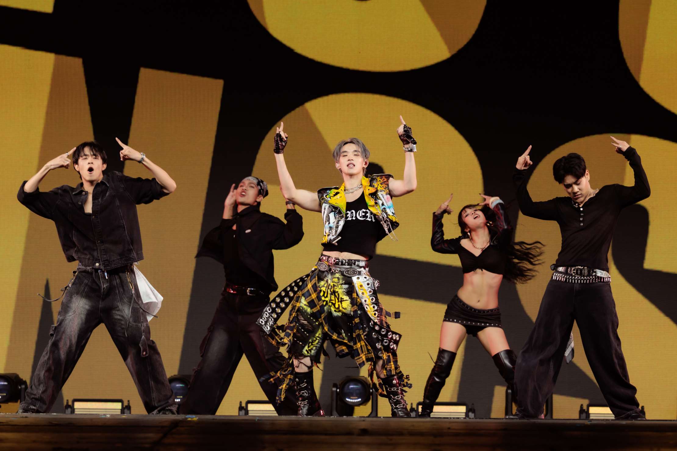 248A9831 GOTCHA POP 4 ที่สุดของเวทีโชว์เพอร์ฟอร์แมนซ์ T-pop แห่งชาติ