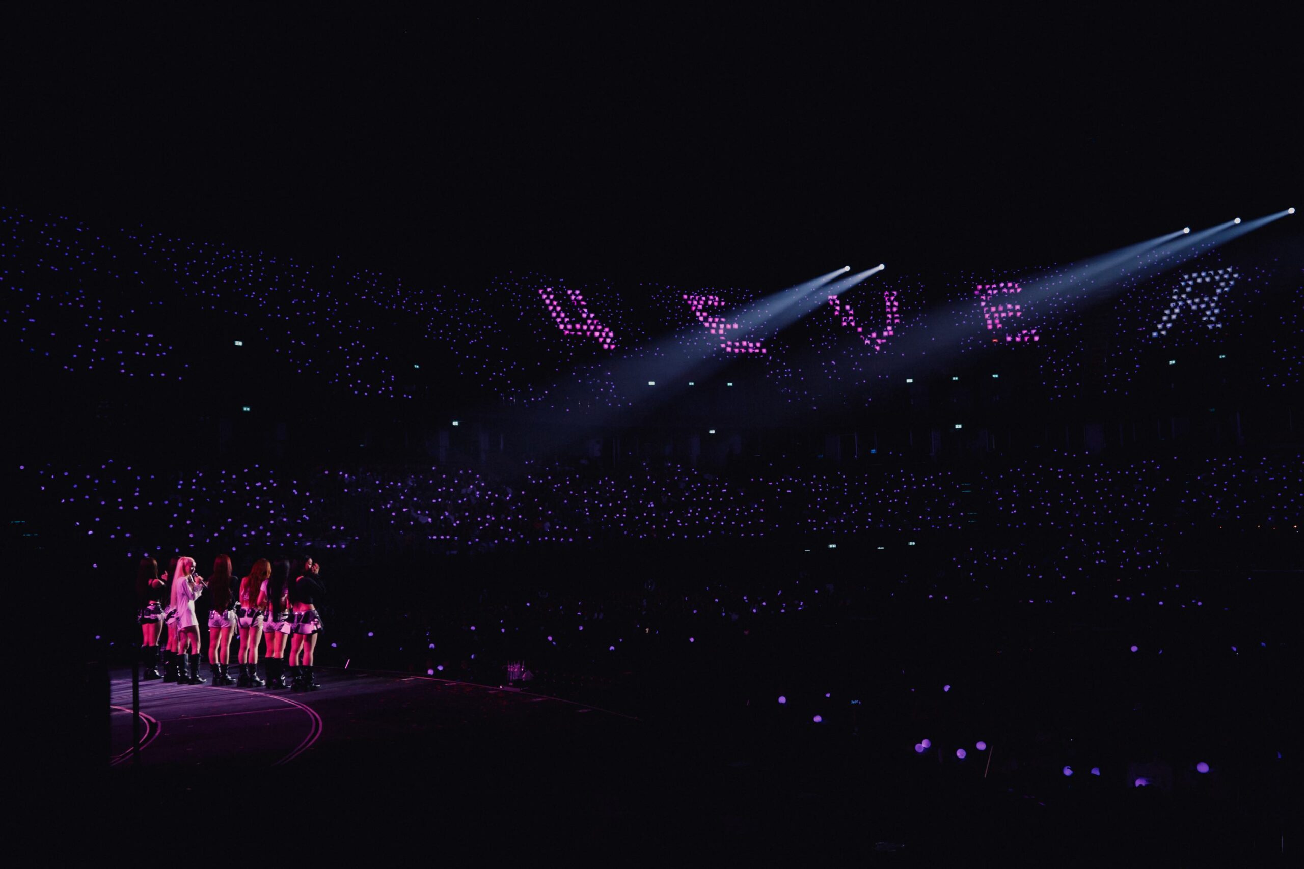 B0104140 copy 3000x2000 scaled ส่องความสำเร็จ “4EVE UNCHAINED CONCERT” สมศักดิ์ศรีเกิร์ลกรุ๊ปแห่งยุค
