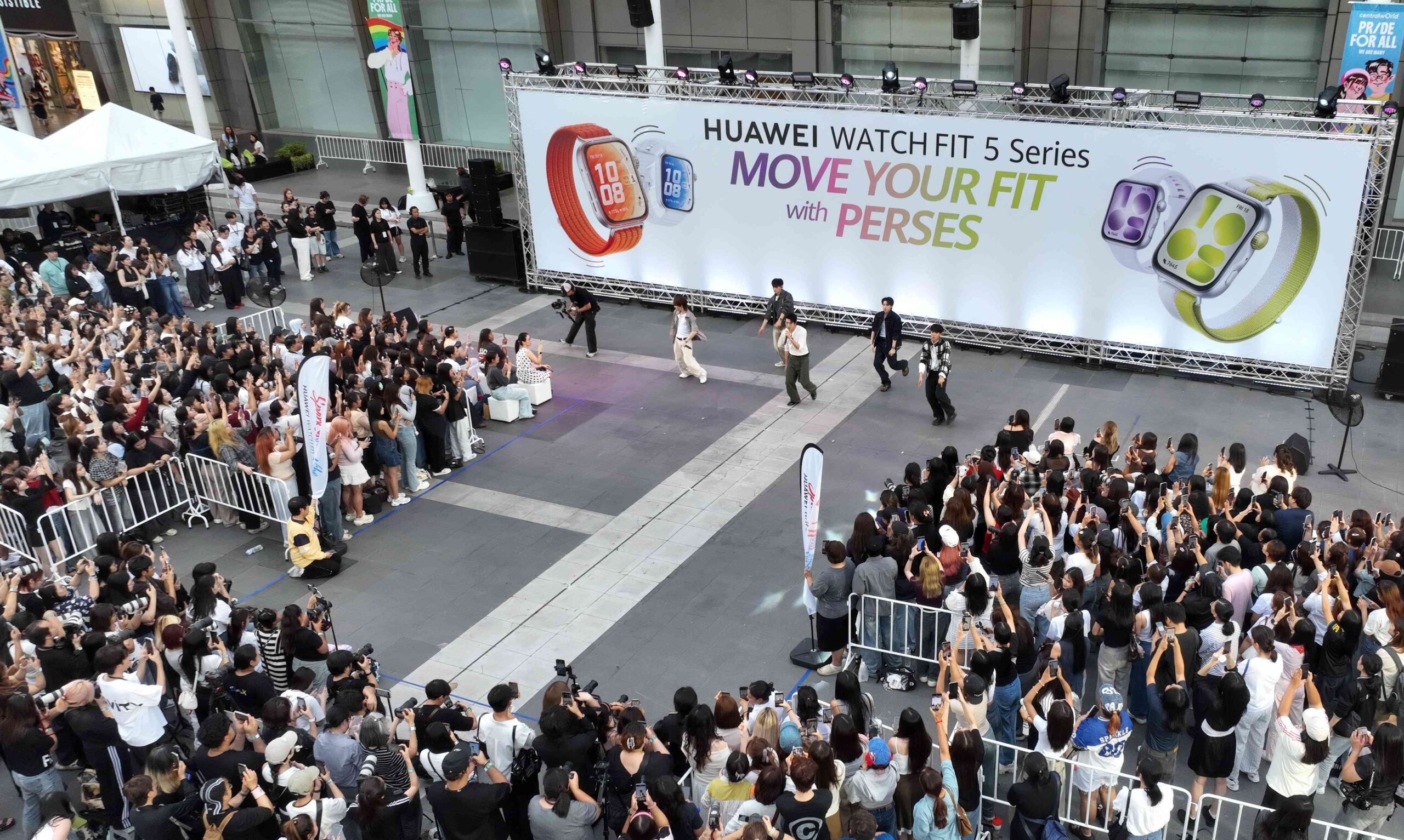 HUAWEI WATCH FIT 5 Series MOVE YOUR FIT WITH PERSES 12 scaled PERSES เสิร์ฟโชว์สุดเดือด พร้อมชวนแฟน ๆ MOVE YOUR FIT ไปด้วยกันกับ HUAWEI WATCH FIT 5 Series