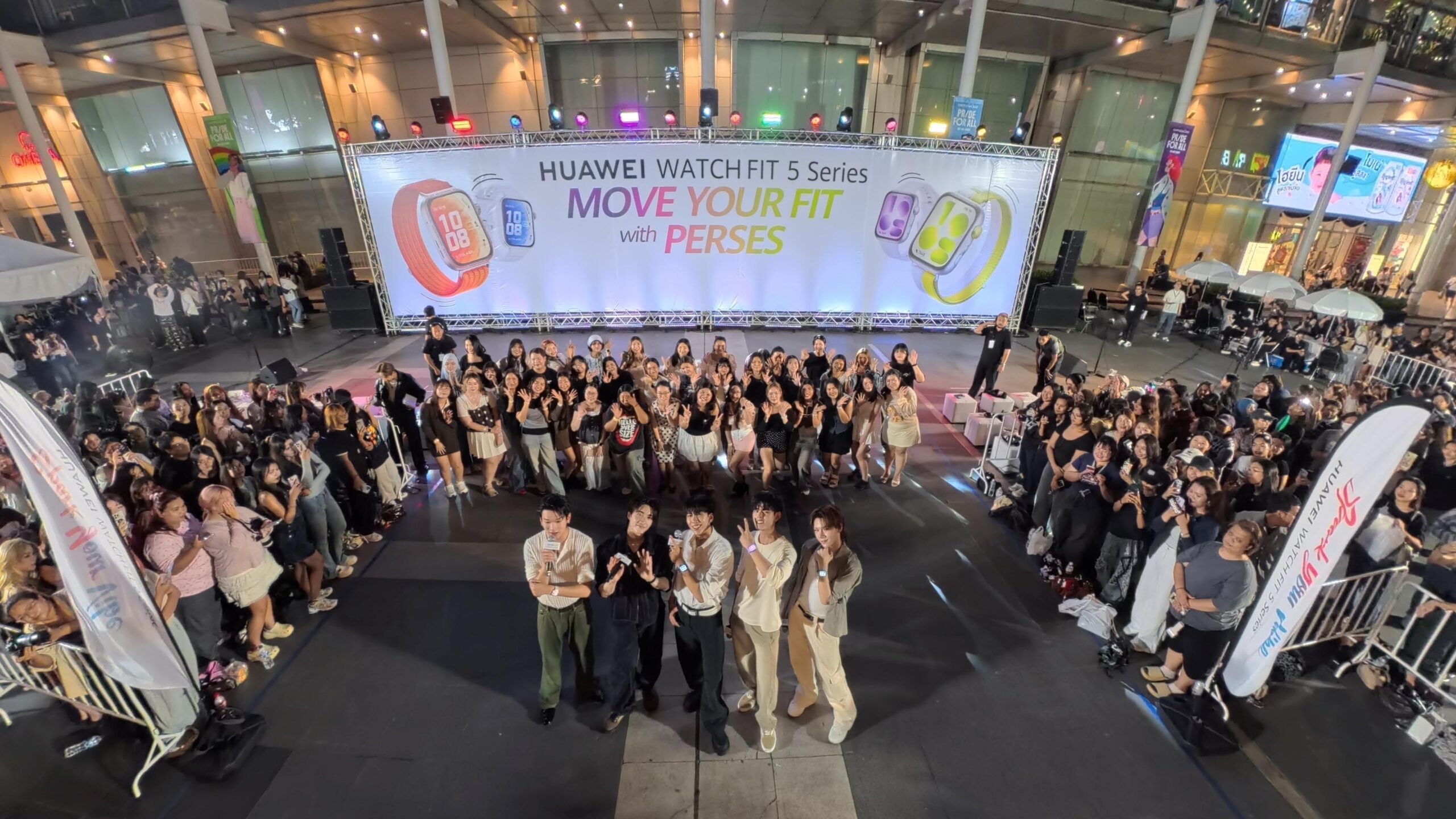 HUAWEI WATCH FIT 5 Series MOVE YOUR FIT WITH PERSES 13 scaled PERSES เสิร์ฟโชว์สุดเดือด พร้อมชวนแฟน ๆ MOVE YOUR FIT ไปด้วยกันกับ HUAWEI WATCH FIT 5 Series