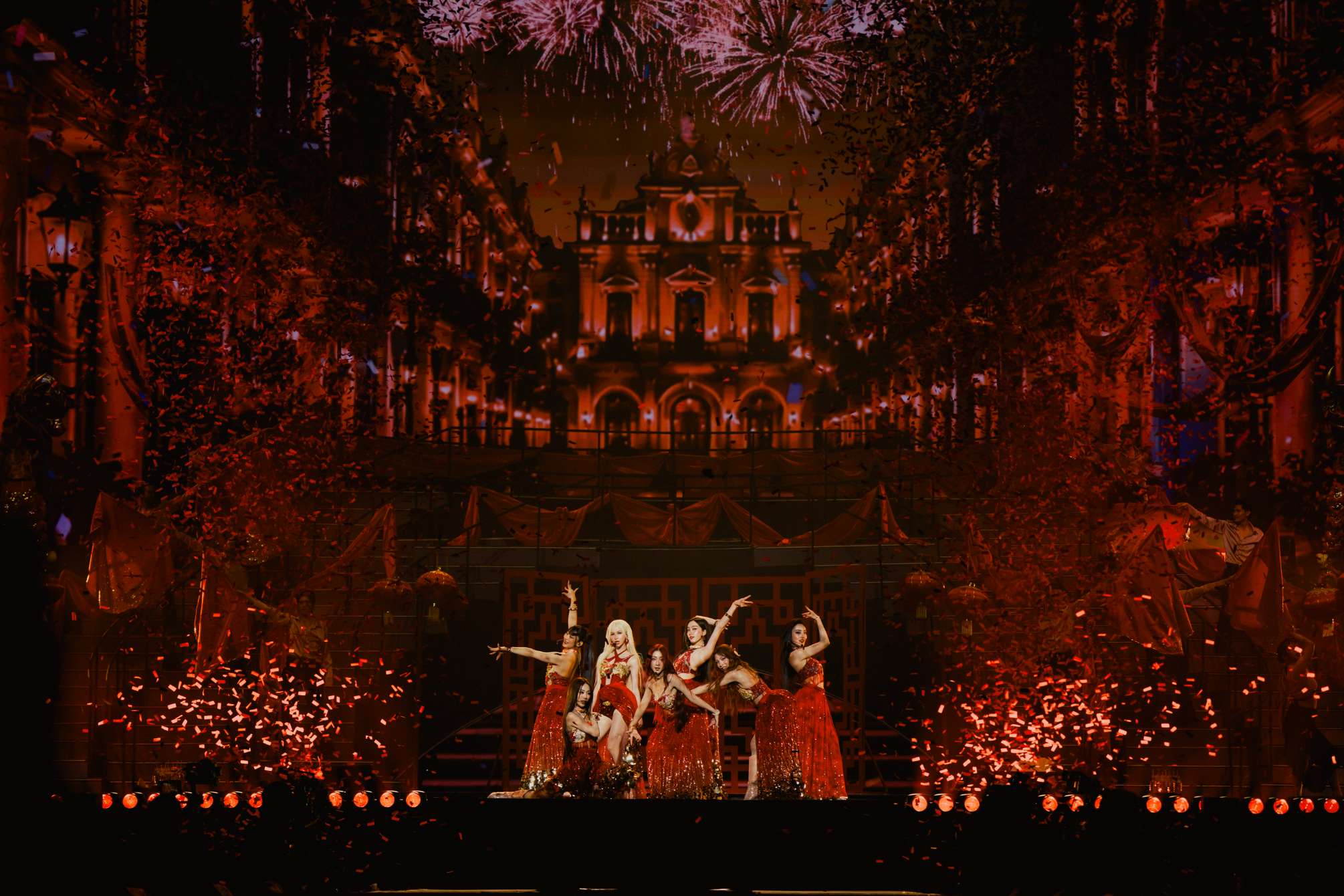 ส่องความสำเร็จ “4EVE UNCHAINED CONCERT” สมศักดิ์ศรีเกิร์ลกรุ๊ปแห่งยุค
