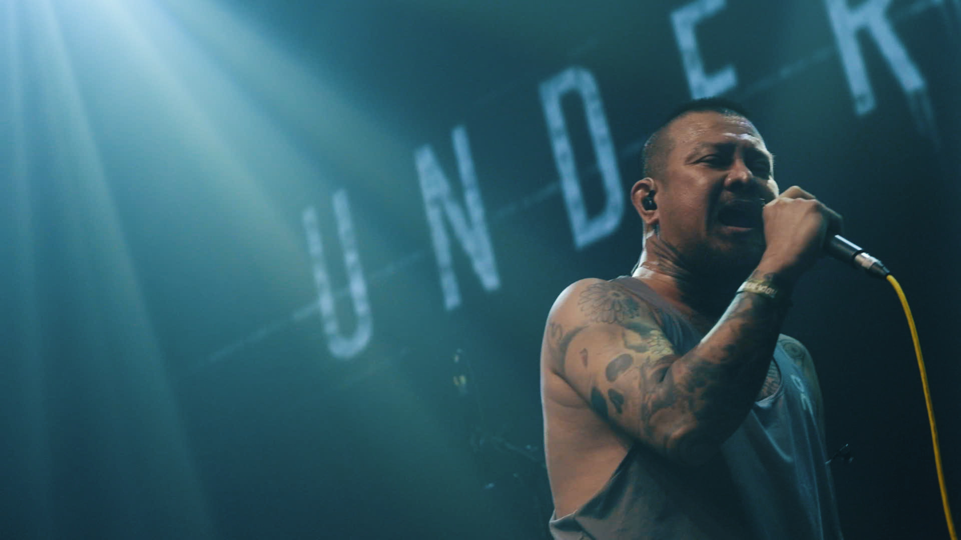 Under floor 02 เดือดจัด ประทับใจทุกนาที! คอนเสิร์ตครบรอบ 20 ปี "DO IT OR DIE" ปลุกยุคอีโมใหัคืนชีพอีกครั้งในค่ำคืนสุดมันส์เกินบรรยาย
