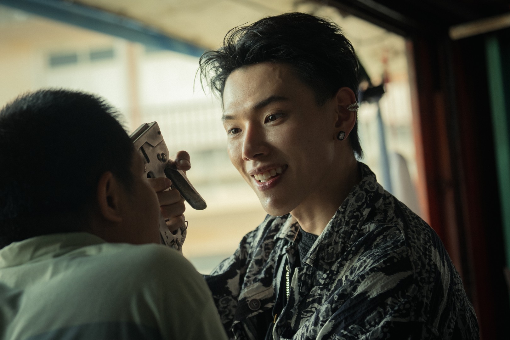 คนเดือดทวงแค้น First Look 7 ณเดชน์-ต้าห์อู๋ พร้อมบู๊ระห่ำใน คนเดือดทวงแค้น ภาพยนตร์แอ็กชั่นทริลเลอร์จาก Netflix 23 กรกฎาคมนี้ ที่ Netflix เท่านั้น