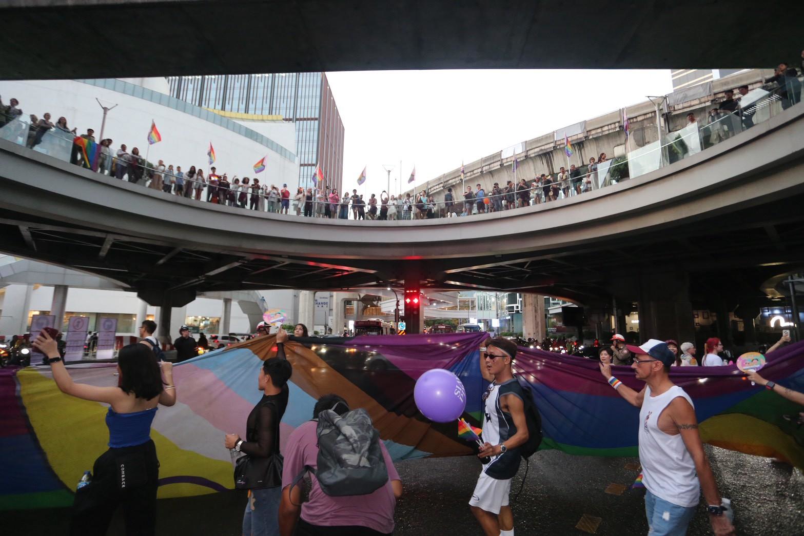 ภาพบรรยากาศ 0 รวมพลัง LGBTQIAN+ กว่า 5 แสนคน “นฤมิตไพรด์” ฉลอง Pride Monthในงาน “Bangkok Pride Festival 2026”