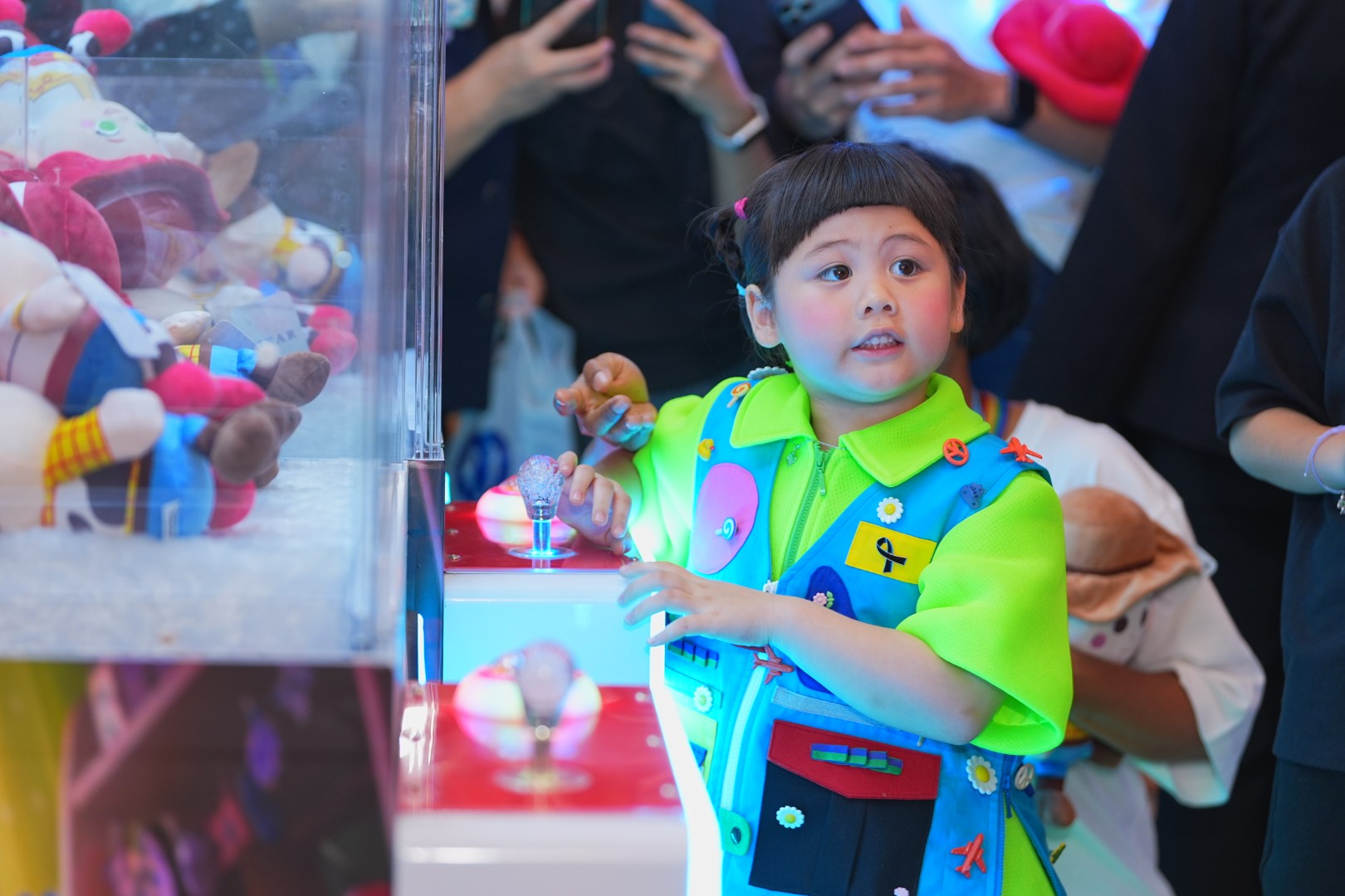 ภาพบรรยากาศงาน Thailand Gala Premiere ภาพยนตร์แอนิเมชันภาคต่อที่ทั่วโลกรอคอย Disney and Pixar s Toy Story 5 19 Toy Story 5 จัดงาน Thailand Gala Premiere สุดยิ่งใหญ่