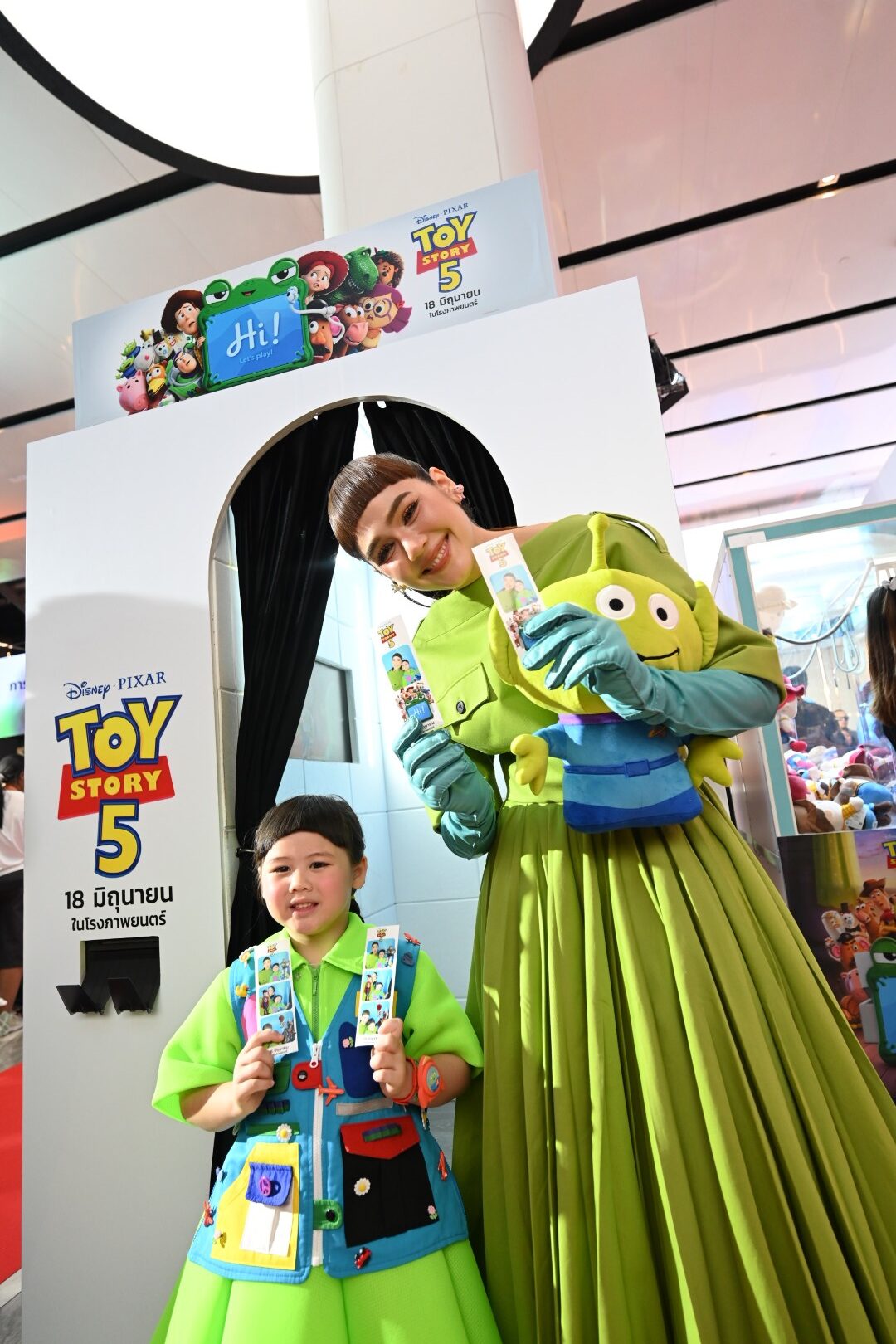 ภาพบรรยากาศงาน Thailand Gala Premiere ภาพยนตร์แอนิเมชันภาคต่อที่ทั่วโลกรอคอย Disney and Pixar s Toy Story 5 27 rotated Toy Story 5 จัดงาน Thailand Gala Premiere สุดยิ่งใหญ่