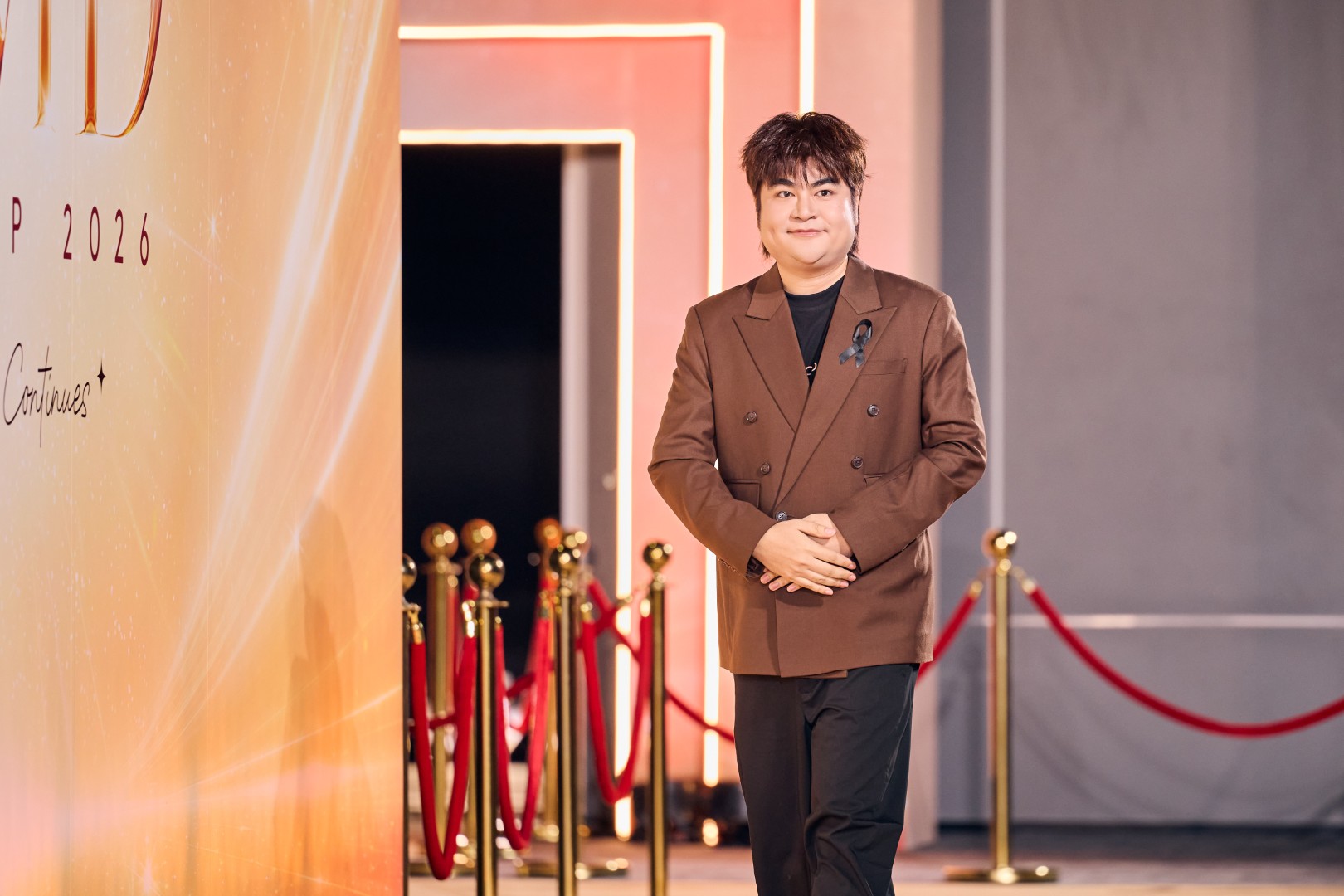 สำเนาของ พรมแดง 0083 สรุปงาน DMD LINE UP 2026: ‘ดูมันดิ’ จัดหนักเปิดตัว 23 โปรเจกต์ใหม่ ยกระดับซีรีส์วายสู่มิติระดับสากล