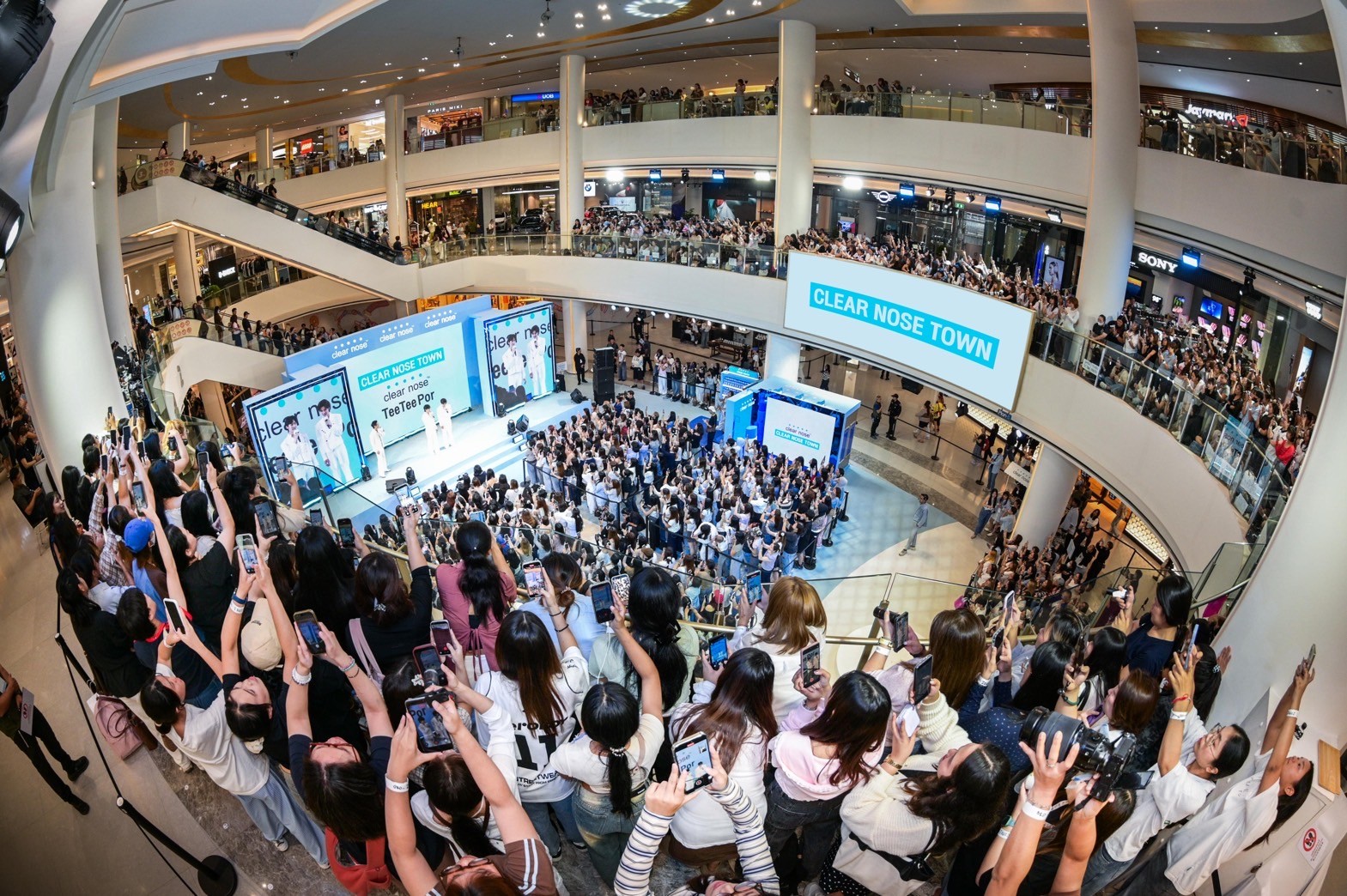 1141731 0 บรรยากาศจัดเต็ม CLEAR NOSE ชวน ตี๋ตี๋ป๋อ ร่วมเนรมิตเมืองผิวใส “CLEAR NOSE TOWN”