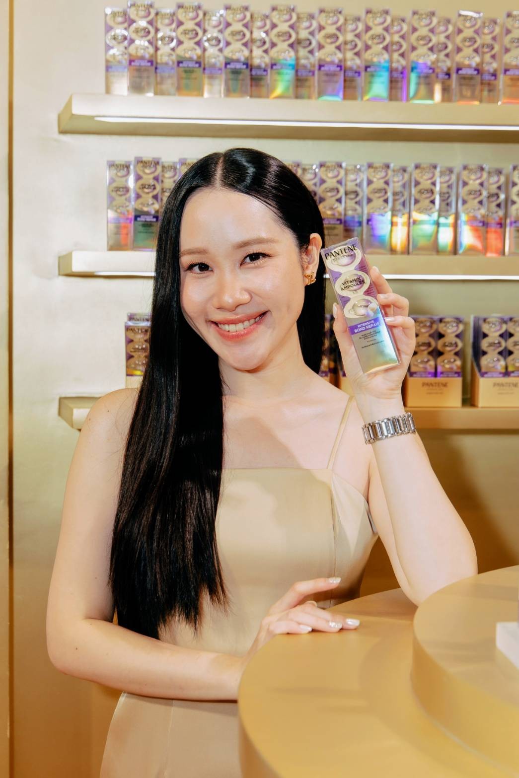 1159995 0 “PiXXiE” และ “นัทฮง” ร่วมสัมผัสนวัตกรรมทรีทเม้นท์ใหม่ “Pantene Miracles Vitamin Ampoule” คลิ๊กปุ๊บ ผมกลอสปั๊ป!