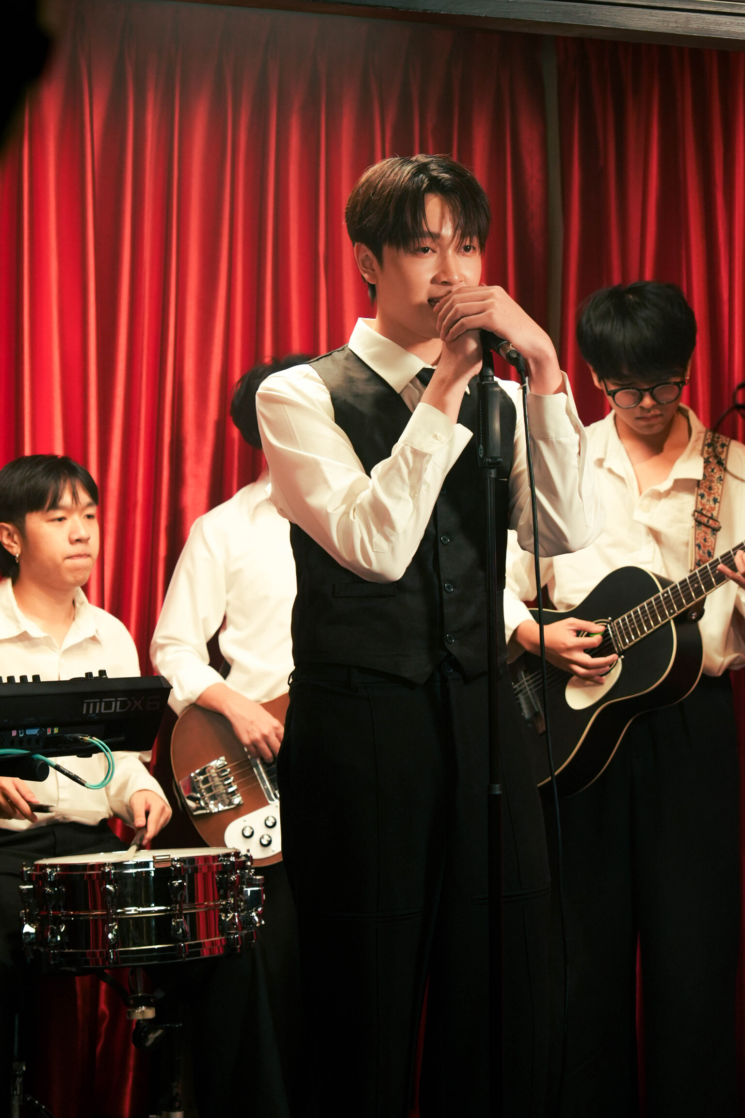 TEMI เสิร์ฟเพลงจีบสุดคิวต์ “เทพธิดา” ตกหลุมรักตั้งแต่แรกเห็น ถึงขั้นอยากยกนามสกุลให้! 5 1783742852143 TEMI เสิร์ฟเพลงจีบสุดคิวต์ “เทพธิดา” ตกหลุมรักตั้งแต่แรกเห็น ถึงขั้นอยากยกนามสกุลให้!
