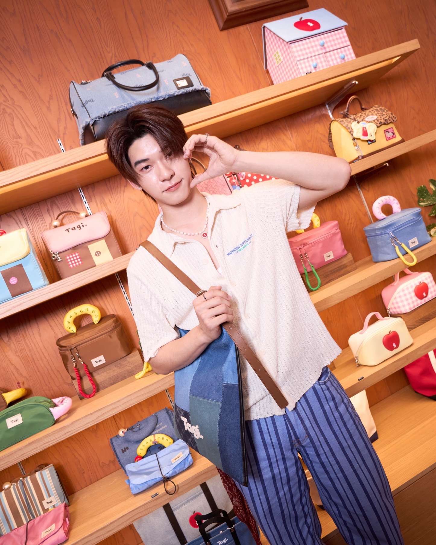 1784205348083 "ตี๋ตี๋-ใบปอ" นำทีมสาดความสดใสฉลองเปิดตัว Tagi. Sabaai House ที่ เซ็นทรัลเวิลด์