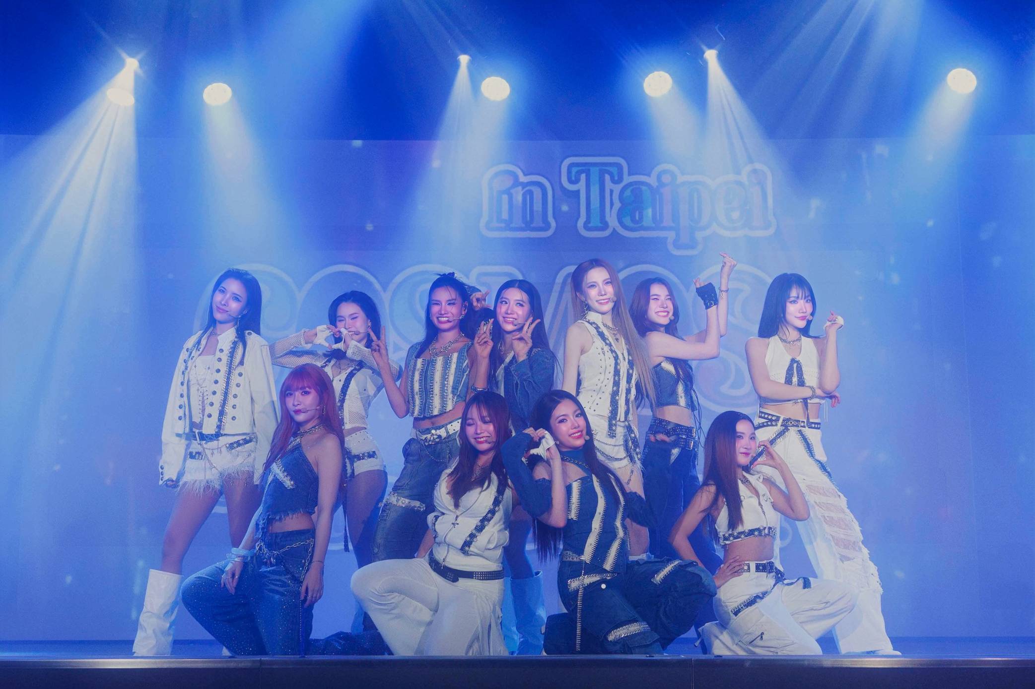 30. COSMOS 1st Music Concert in Taipei 1 COSMOS จัดเต็มคอนเสิร์ตแรกฉลองครบรอบ 3 ปี เสิร์ฟโชว์ใน “COSMOS 1st Music Concert in Taipei”