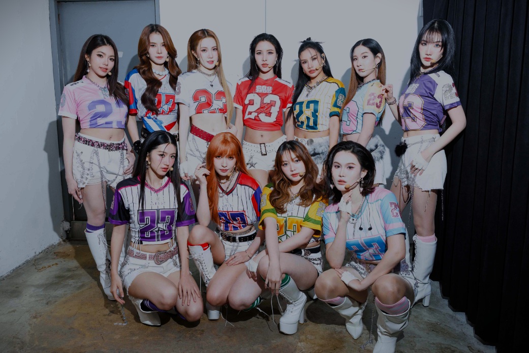 8. COSMOS 1st Music Concert in Taipei COSMOS จัดเต็มคอนเสิร์ตแรกฉลองครบรอบ 3 ปี เสิร์ฟโชว์ใน “COSMOS 1st Music Concert in Taipei”