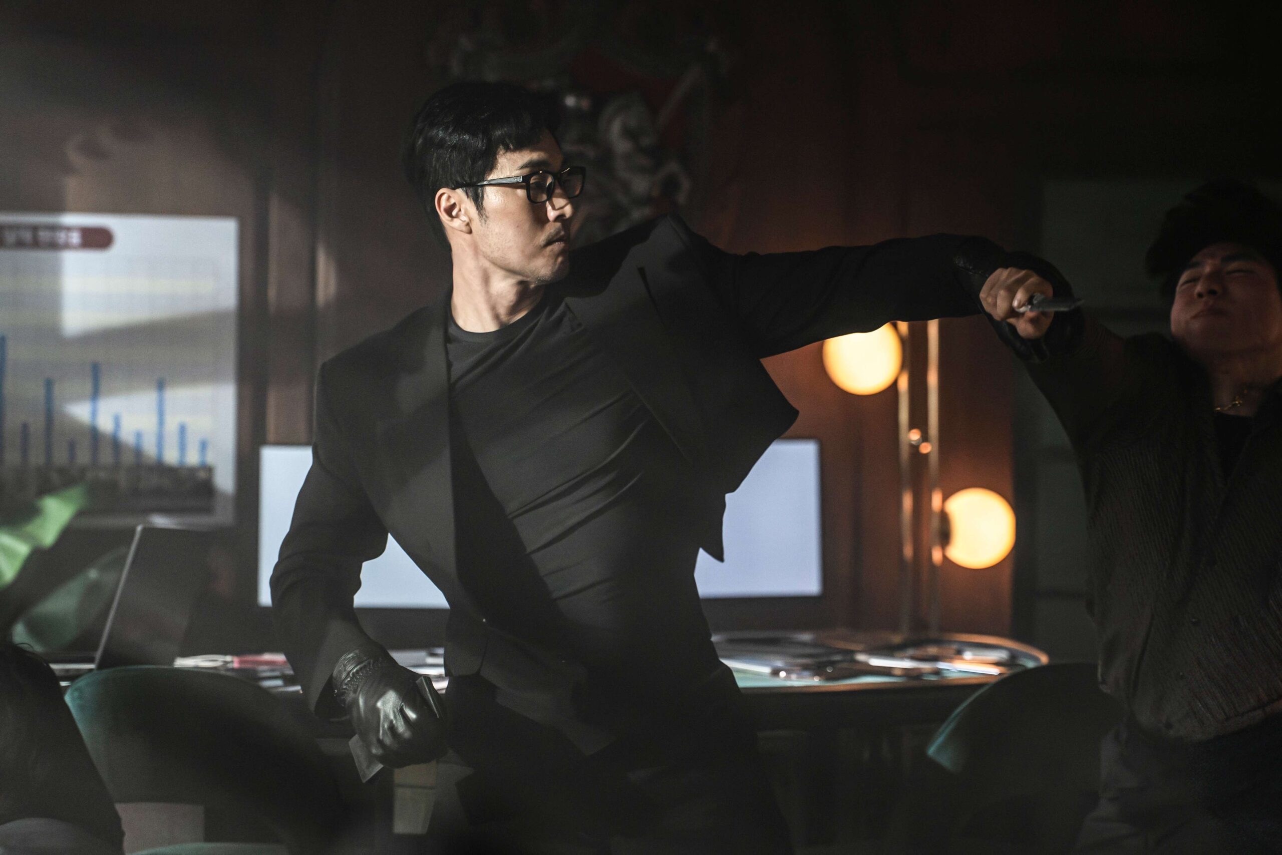 Agent Kim Reactivated 8 scaled เปิดเหตุผลที่ "สายลับคิมกลับมาแล้ว (Agent Kim Reactivated)" คือซีรีส์แอ็กชั่นจาก Netflix ที่คุณต้องดู