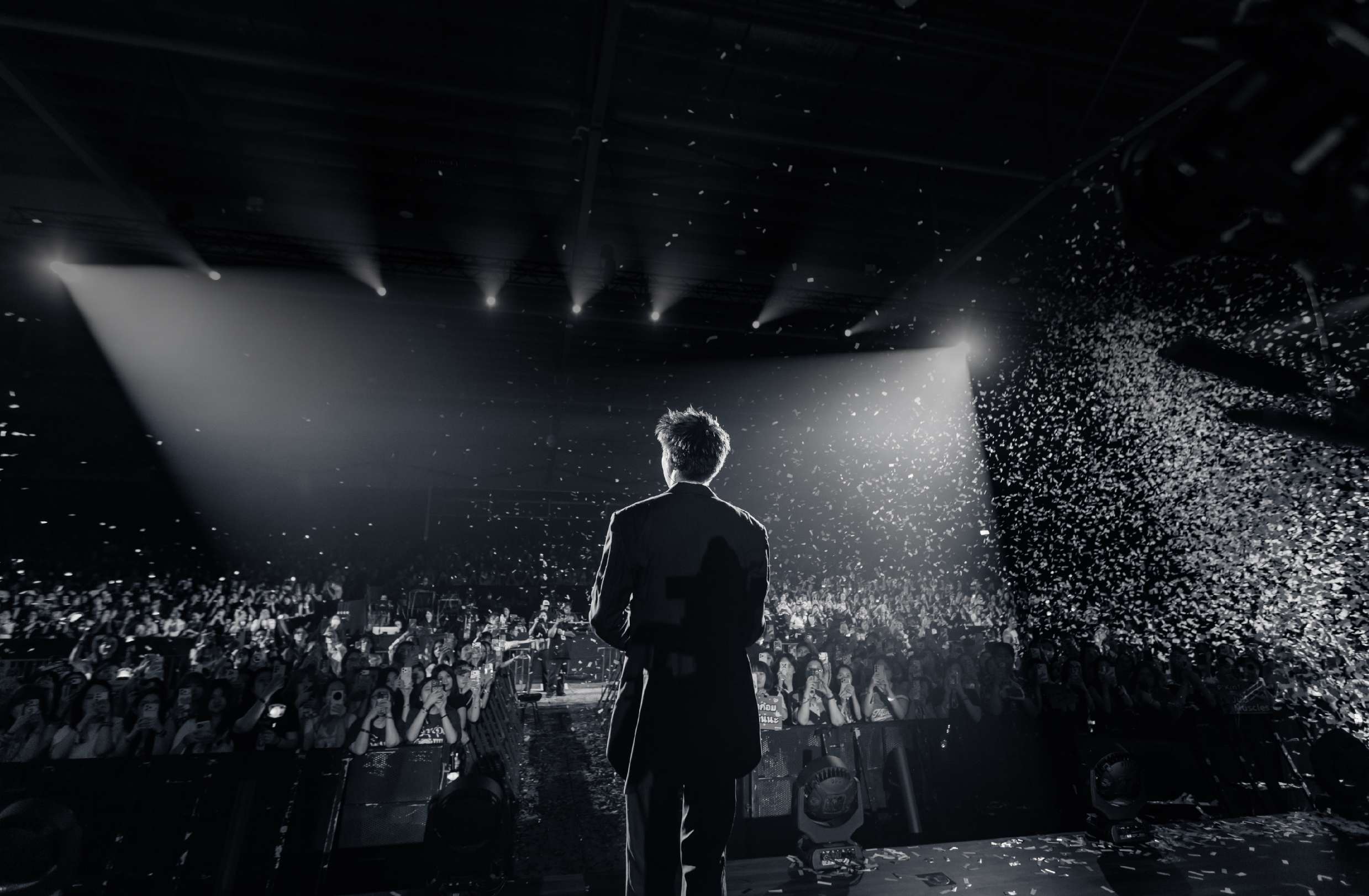 BILLKIN FEELQUENCY TOUR 14 “BILLKIN FEELQUENCY TOUR” ปิดฉากอย่างอบอุ่น ส่งท้ายด้วย MINI LIVE SESSION สุดพิเศษ