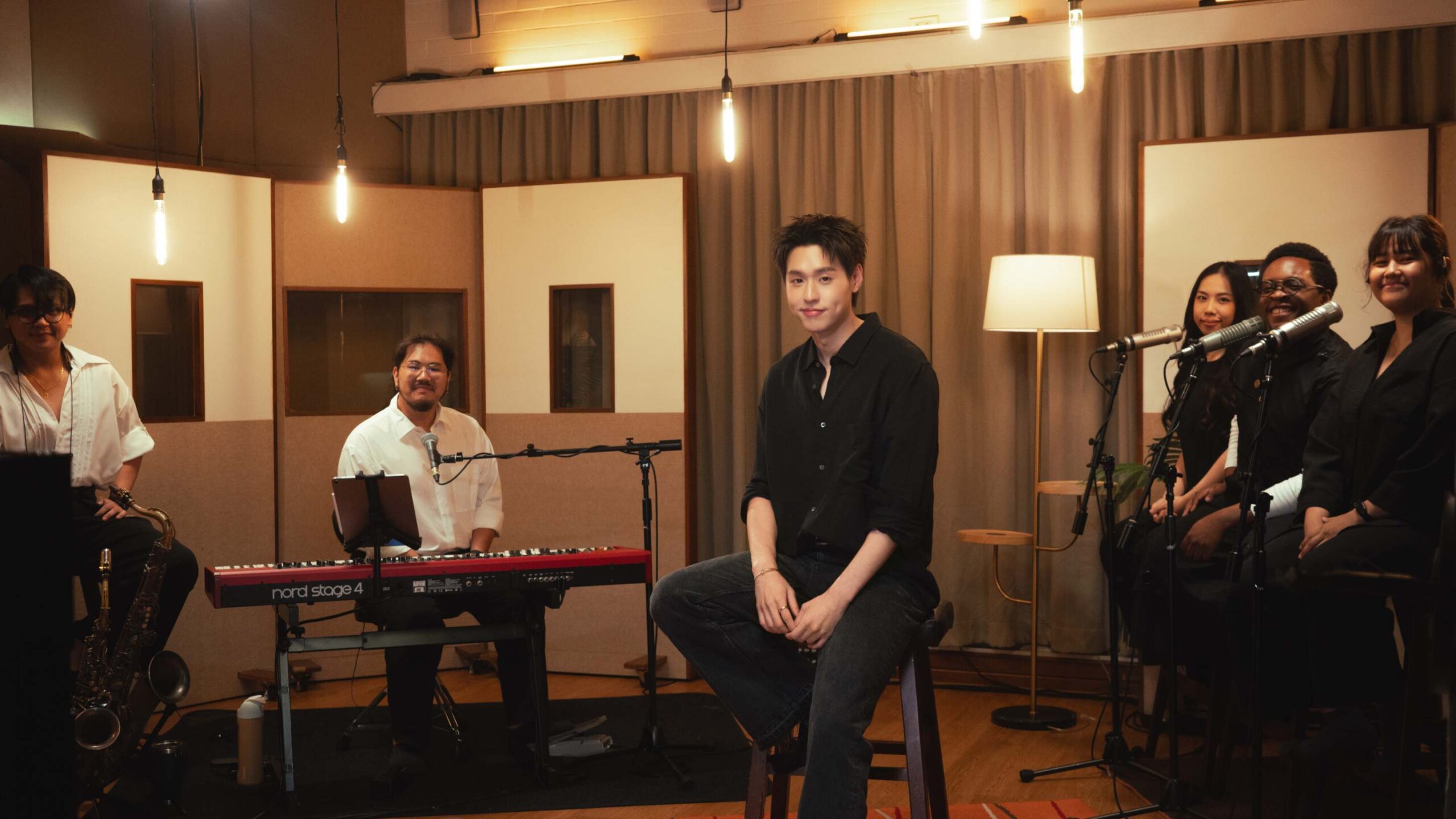 BILLKIN FEELQUENCY TOUR 16 scaled “BILLKIN FEELQUENCY TOUR” ปิดฉากอย่างอบอุ่น ส่งท้ายด้วย MINI LIVE SESSION สุดพิเศษ